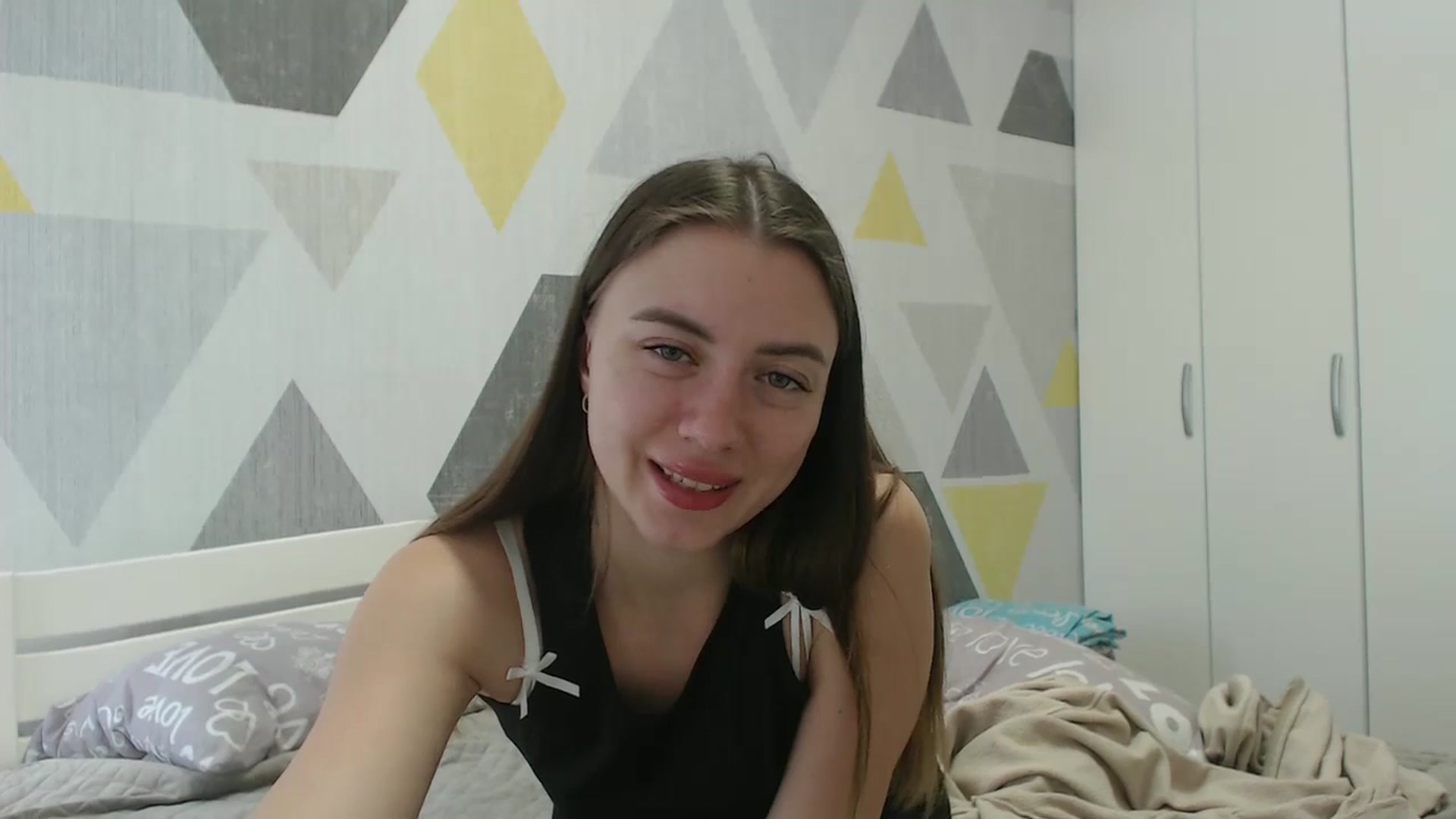 Gallery image thumbnail from Sulfate0's myfreecams stream on, 03/27/2026, 11:25 image 17 of 20