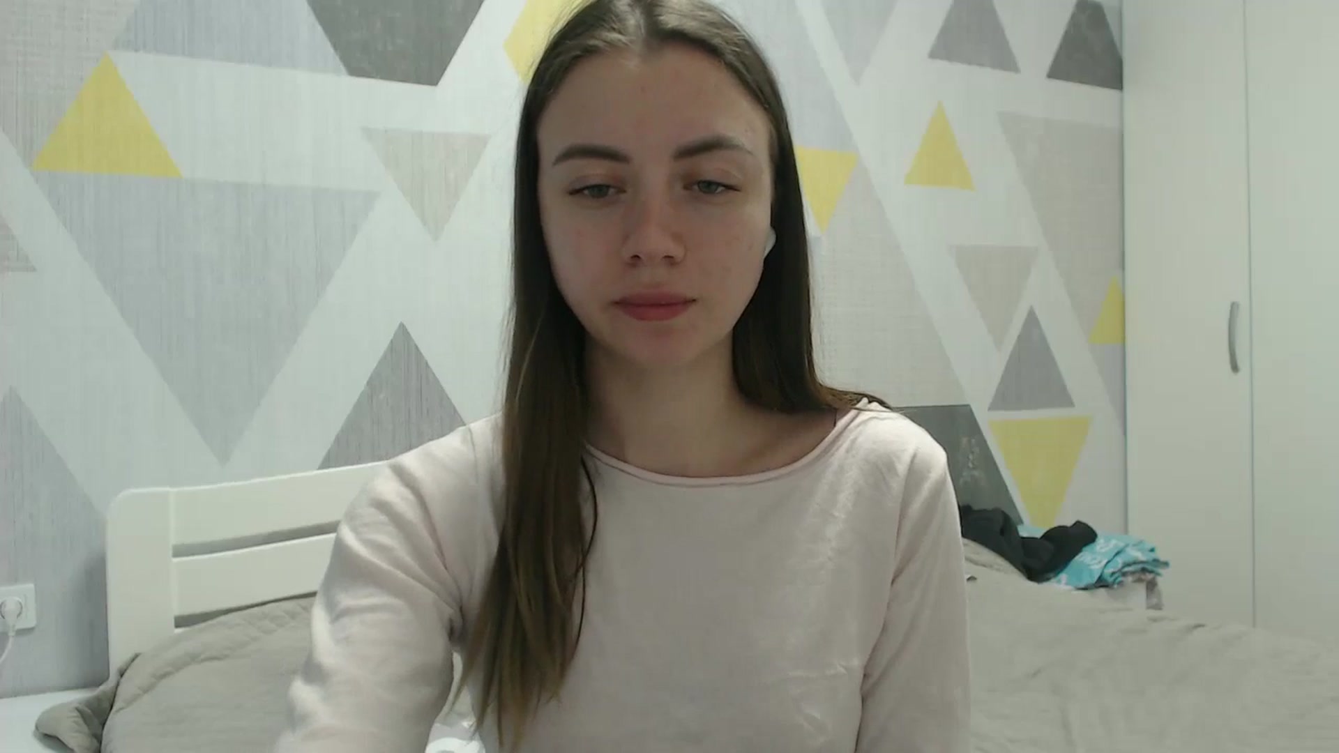 Gallery image thumbnail from Sulfate0's myfreecams stream on, 04/01/2026, 13:04 image 16 of 20
