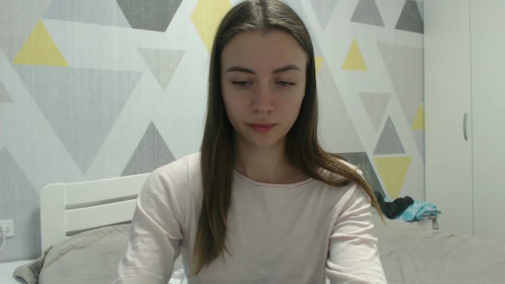 Gallery image thumbnail from Sulfate0's myfreecams stream on, 04/01/2026, 13:04 image 14 of 20