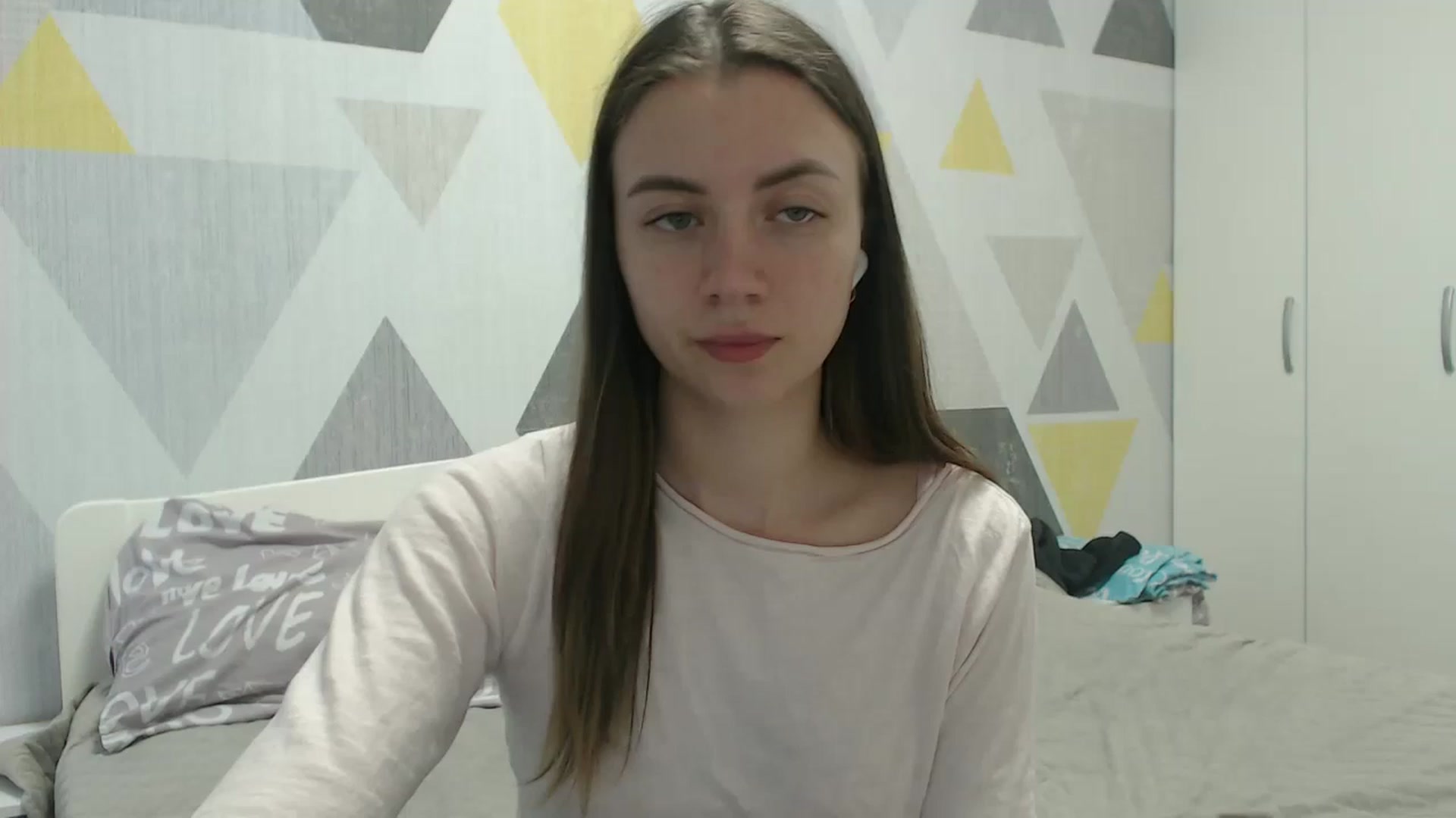 Gallery image thumbnail from Sulfate0's myfreecams stream on, 04/01/2026, 13:04 image 1 of 20