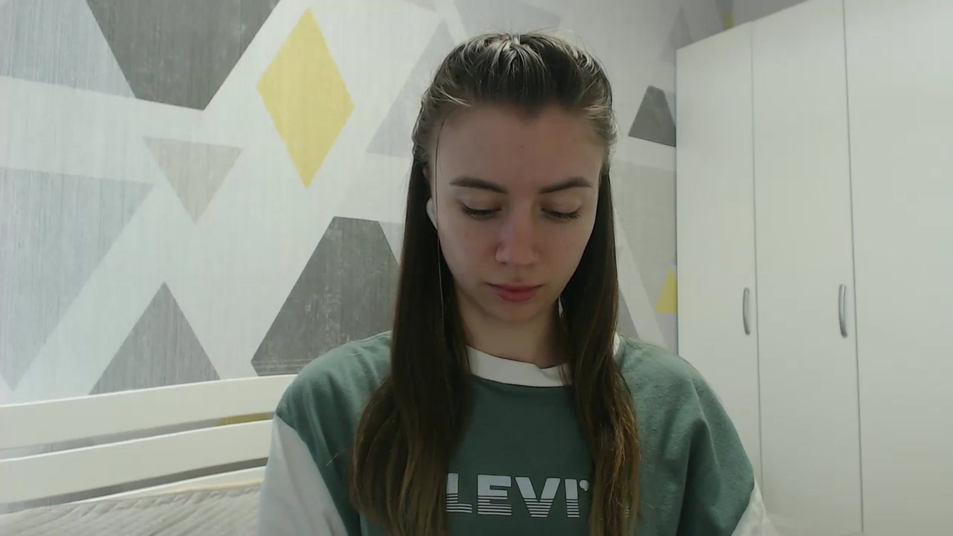 Gallery image thumbnail from Sulfate0's myfreecams stream on, 04/03/2026, 08:26 image 9 of 20