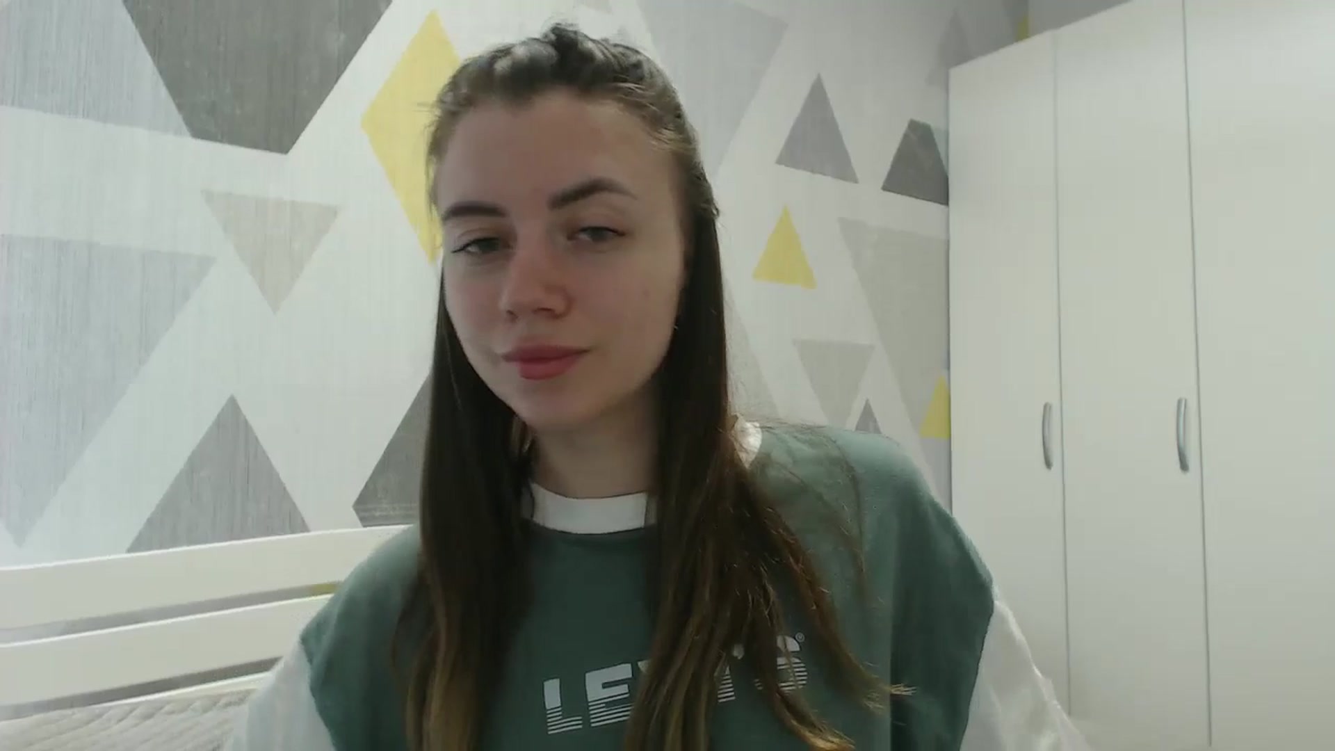Gallery image thumbnail from Sulfate0's myfreecams stream on, 04/03/2026, 08:26 image 14 of 20