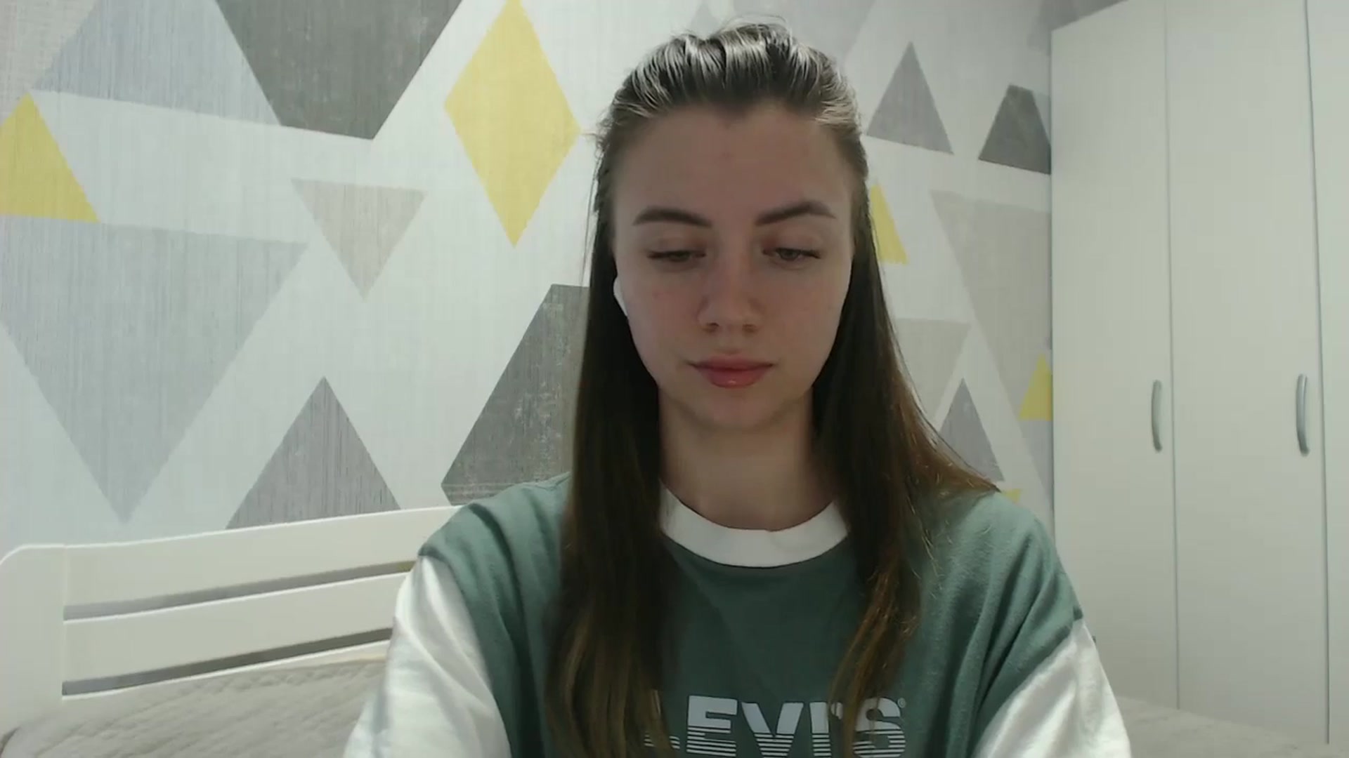 Gallery image thumbnail from Sulfate0's myfreecams stream on, 04/03/2026, 10:42 image 10 of 20