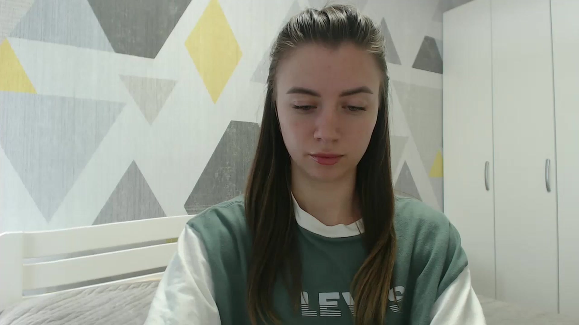 Gallery image thumbnail from Sulfate0's myfreecams stream on, 04/03/2026, 10:42 image 20 of 20