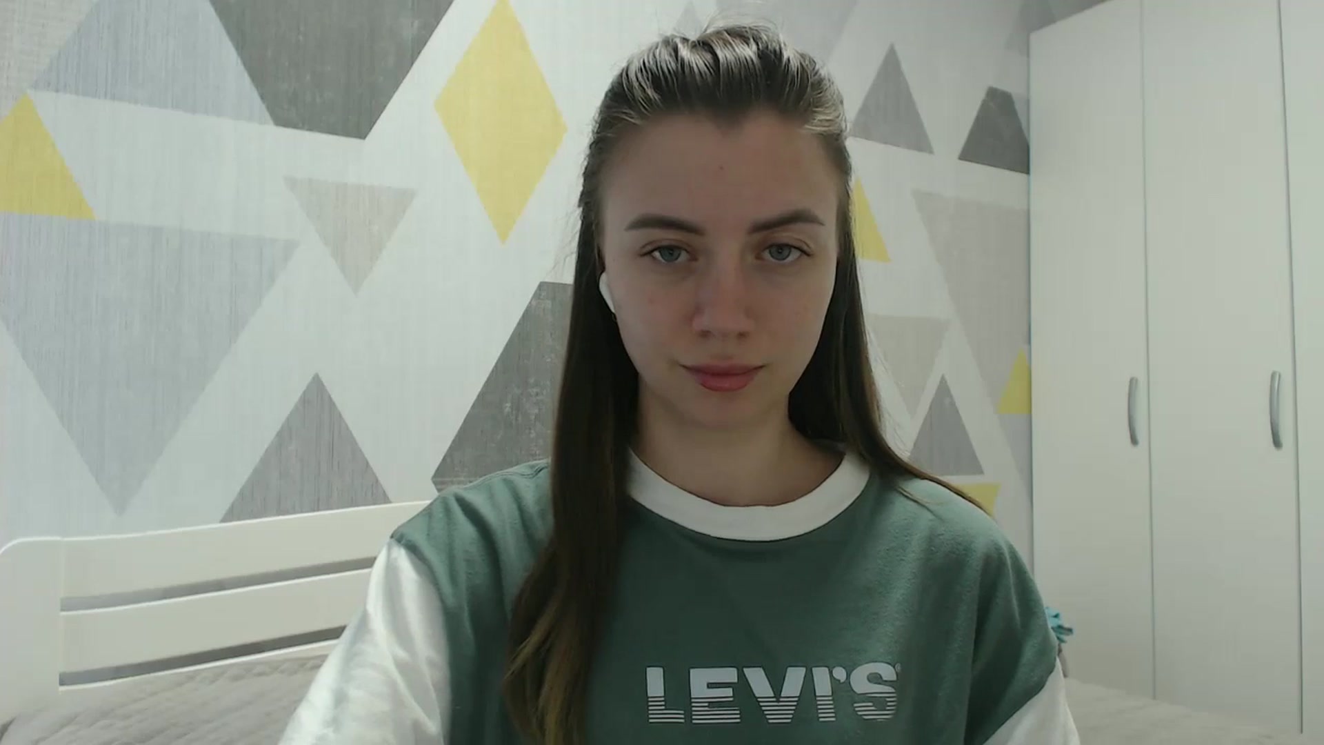 Gallery image thumbnail from Sulfate0's myfreecams stream on, 04/03/2026, 10:42 image 3 of 20