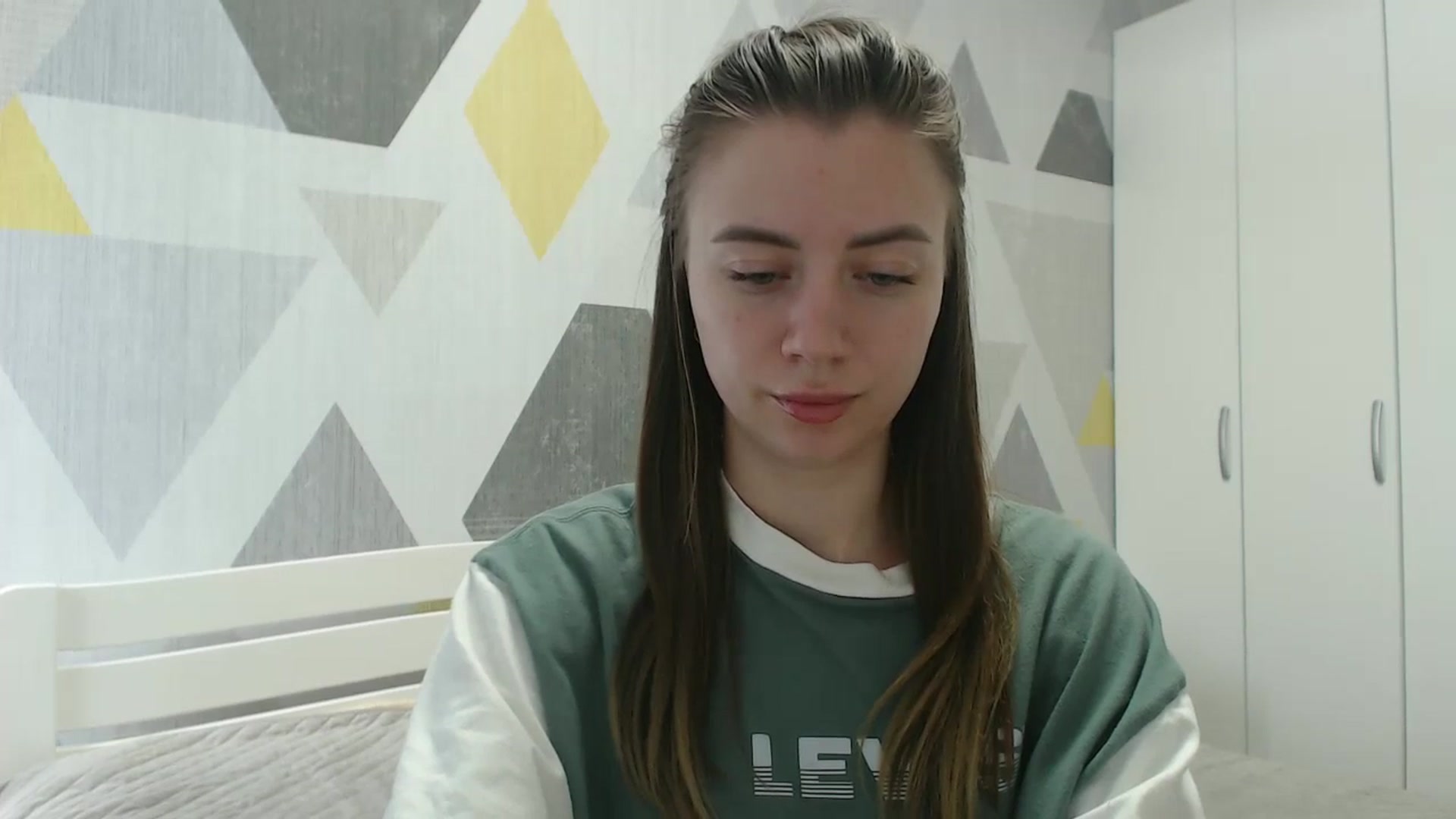 Gallery image thumbnail from Sulfate0's myfreecams stream on, 04/03/2026, 11:01 image 2 of 20