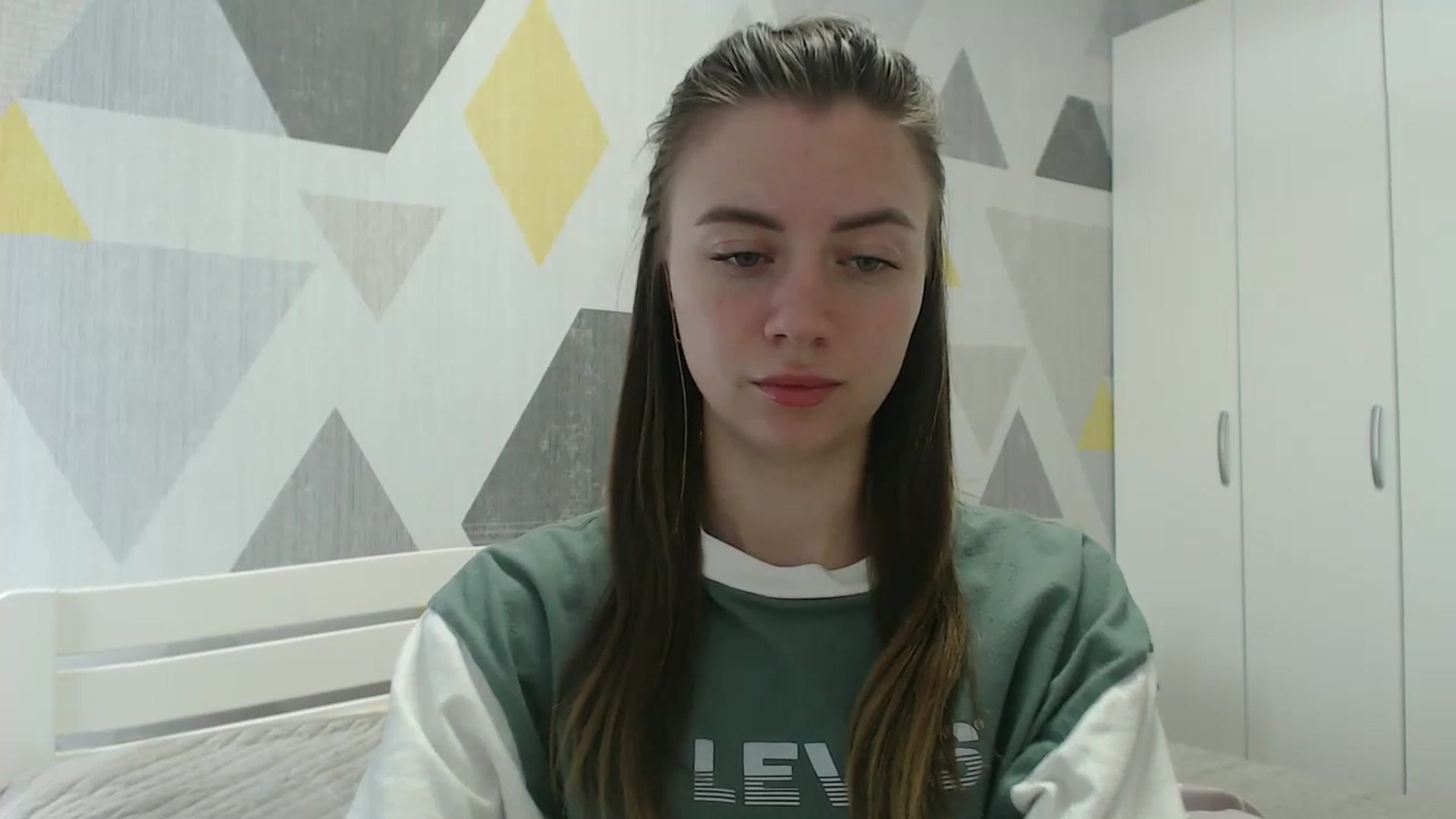 Gallery image thumbnail from Sulfate0's myfreecams stream on, 04/03/2026, 11:01 image 19 of 20