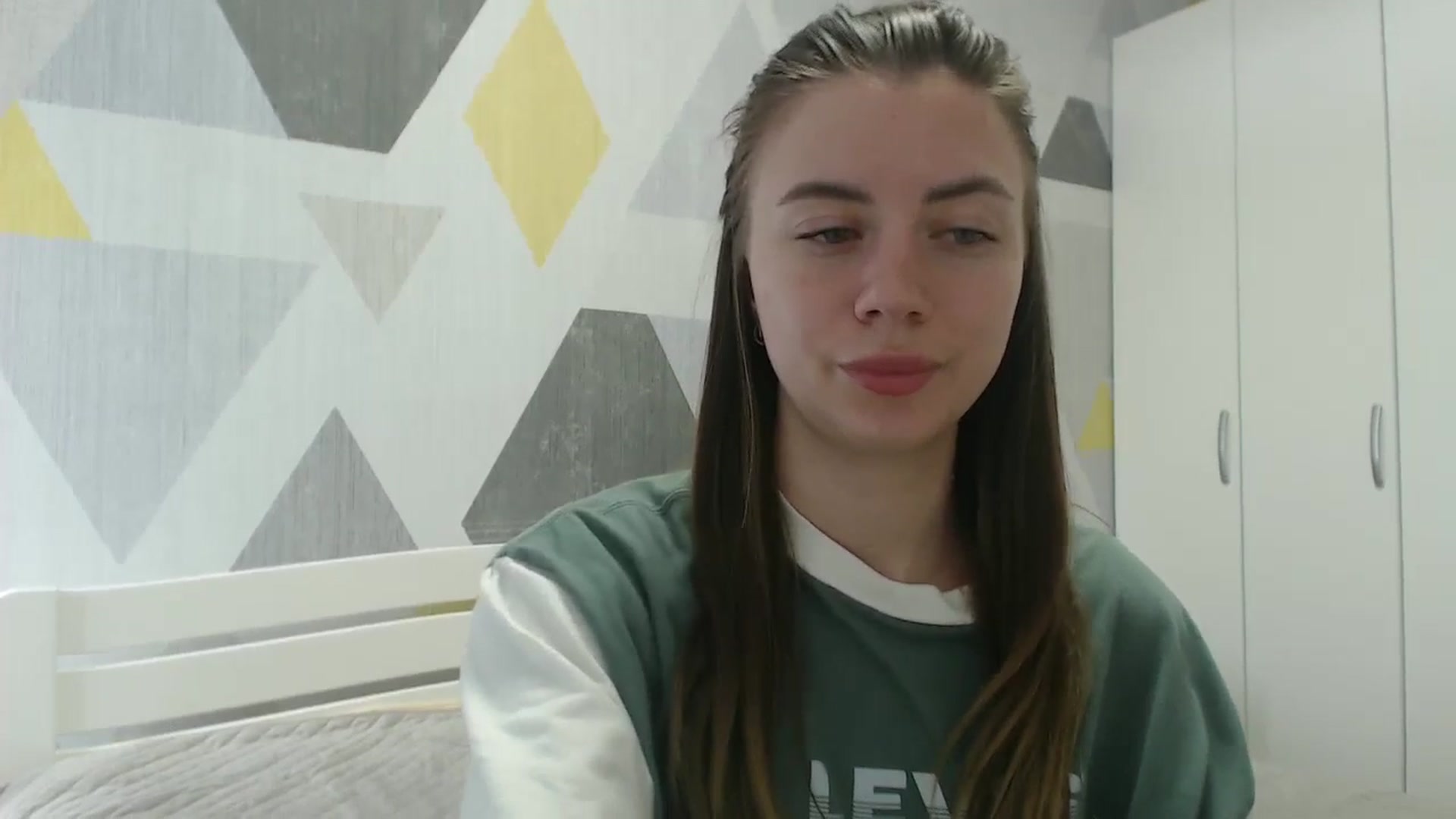 Gallery image thumbnail from Sulfate0's myfreecams stream on, 04/03/2026, 11:01 image 4 of 20