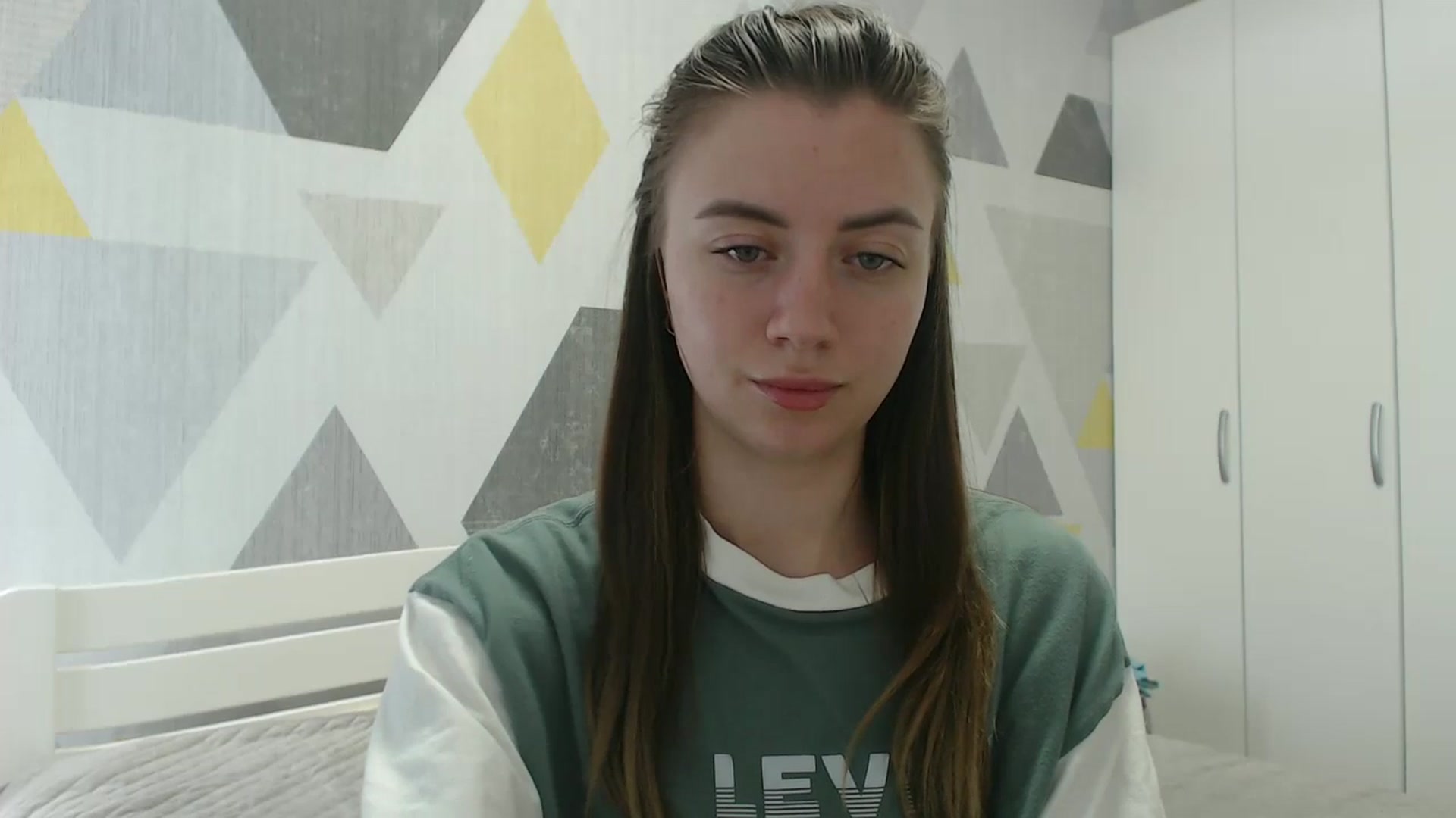 Gallery image thumbnail from Sulfate0's myfreecams stream on, 04/03/2026, 11:01 image 10 of 20