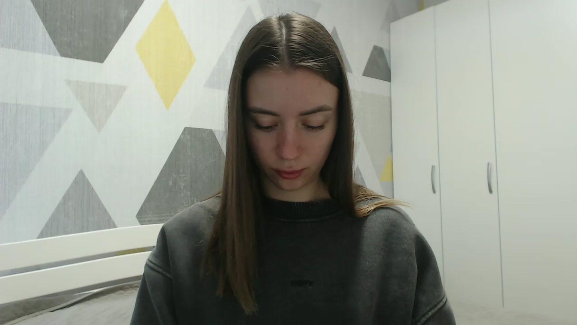 Gallery image thumbnail from Sulfate0's myfreecams stream on, 04/07/2026, 07:40 image 16 of 20