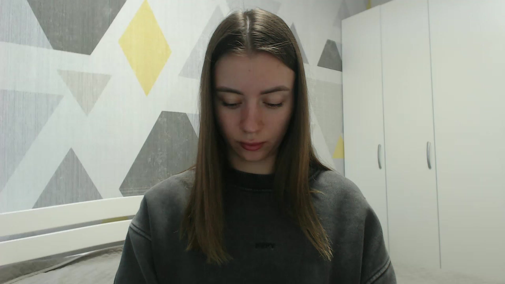 Gallery image thumbnail from Sulfate0's myfreecams stream on, 04/07/2026, 07:40 image 15 of 20