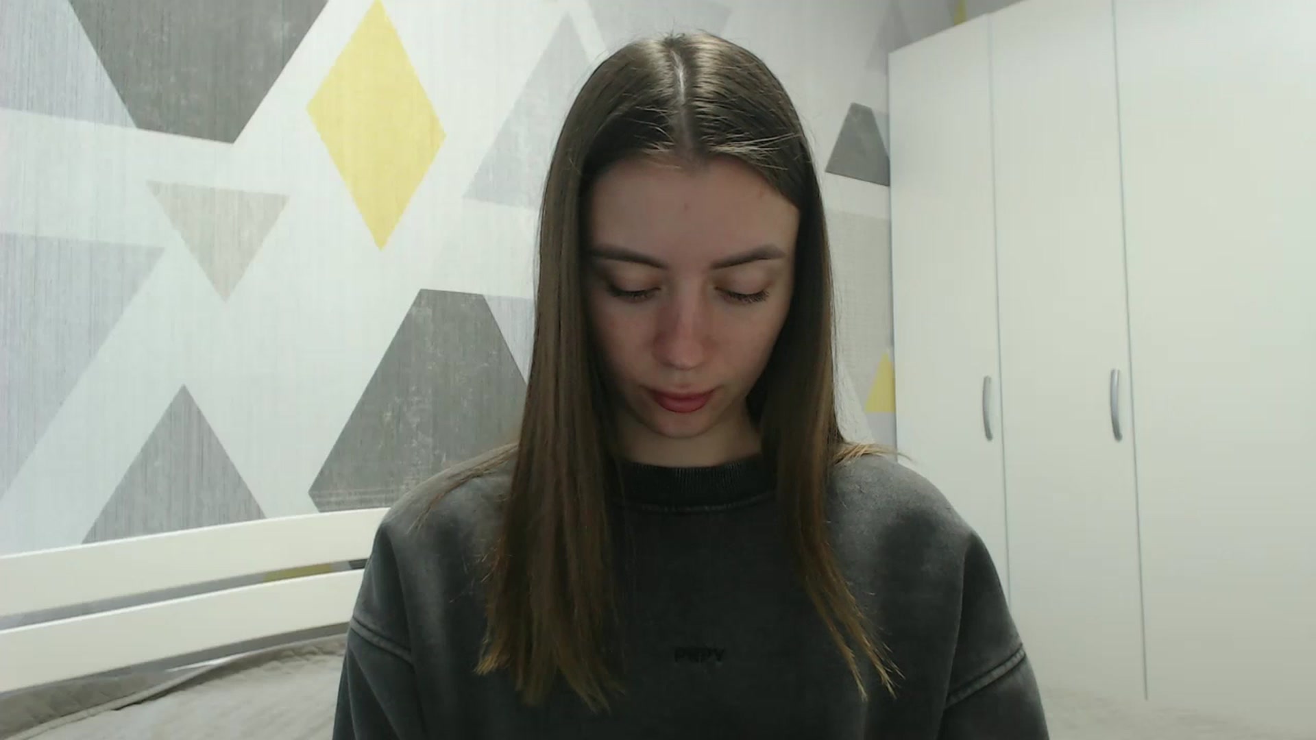 Gallery image thumbnail from Sulfate0's myfreecams stream on, 04/07/2026, 07:40 image 17 of 20