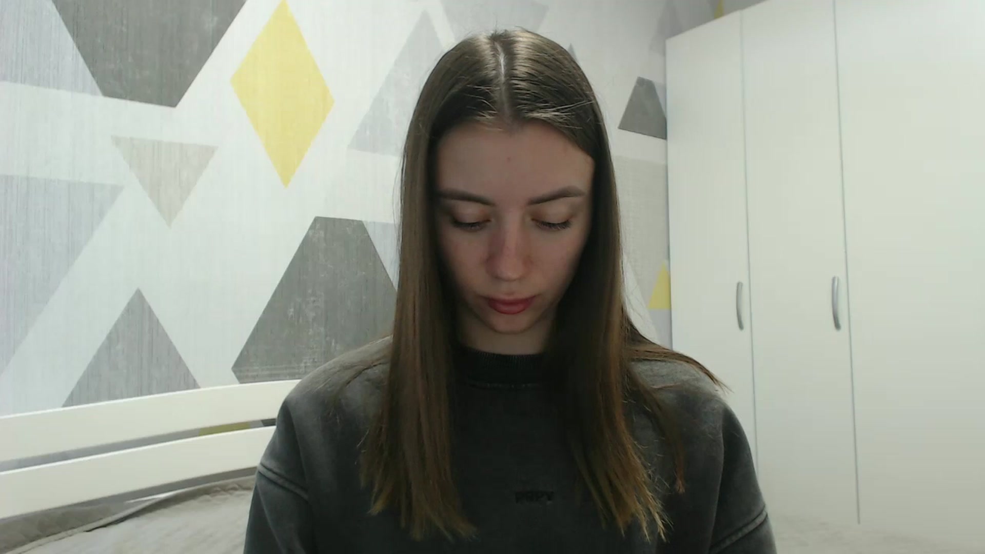 Gallery image thumbnail from Sulfate0's myfreecams stream on, 04/07/2026, 07:40 image 19 of 20