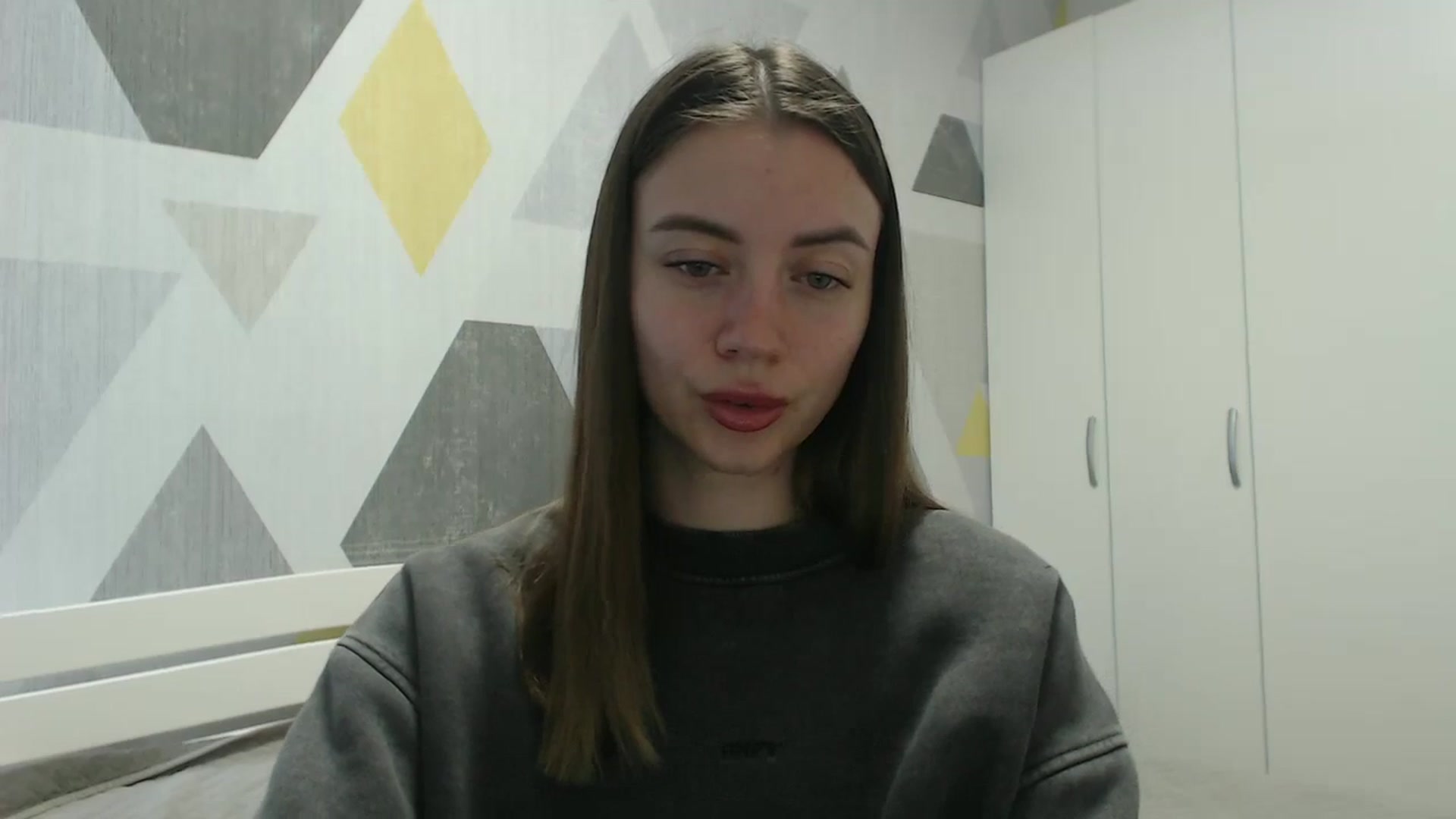 Gallery image thumbnail from Sulfate0's myfreecams stream on, 04/07/2026, 08:03 image 12 of 20