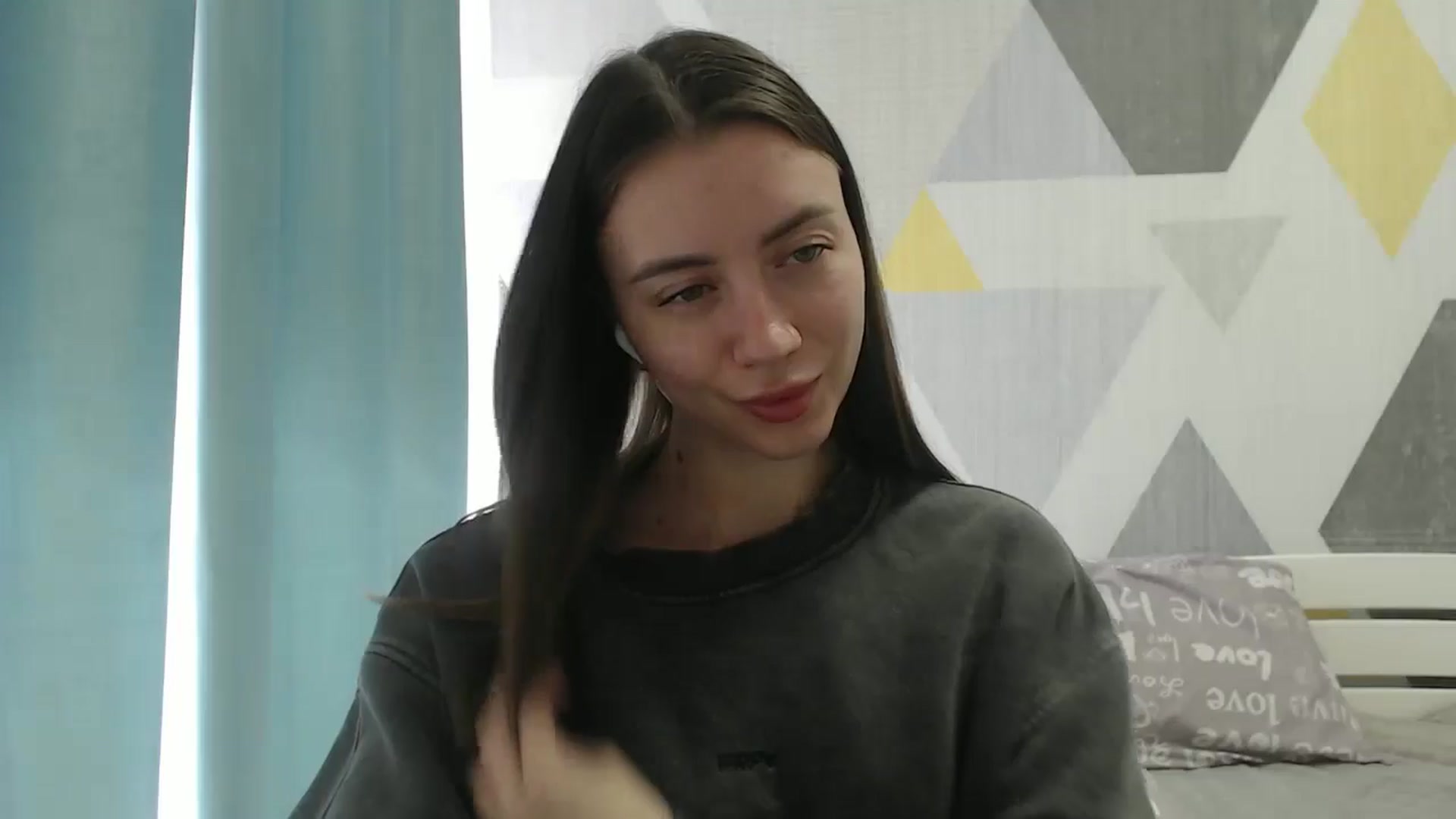 Gallery image thumbnail from Sulfate0's myfreecams stream on, 04/07/2026, 10:44 image 18 of 20