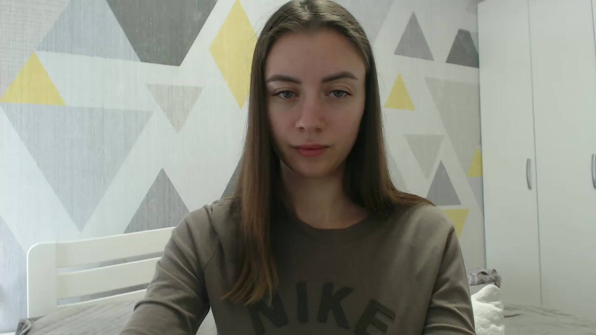 Gallery image thumbnail from Sulfate0's myfreecams stream on, 04/17/2026, 09:57 image 18 of 20