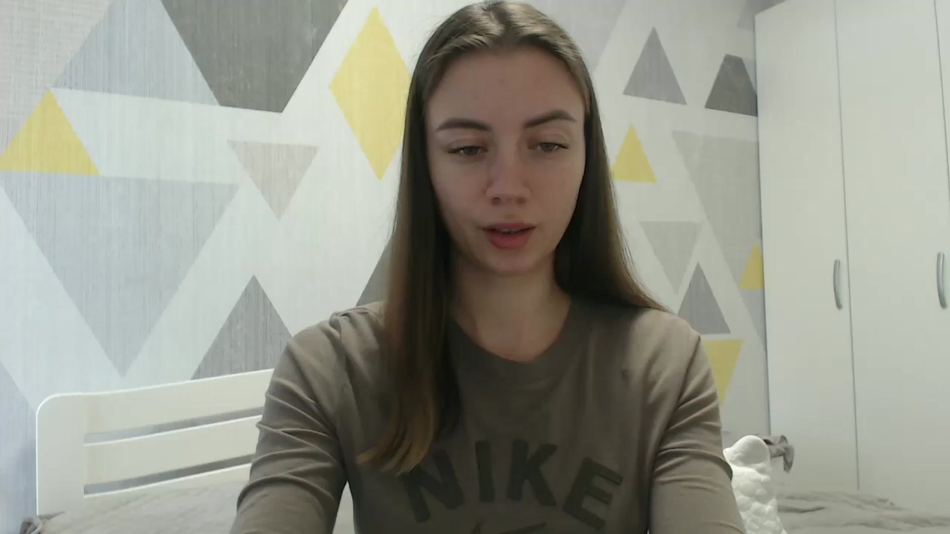Gallery image thumbnail from Sulfate0's myfreecams stream on, 04/17/2026, 09:57 image 1 of 20