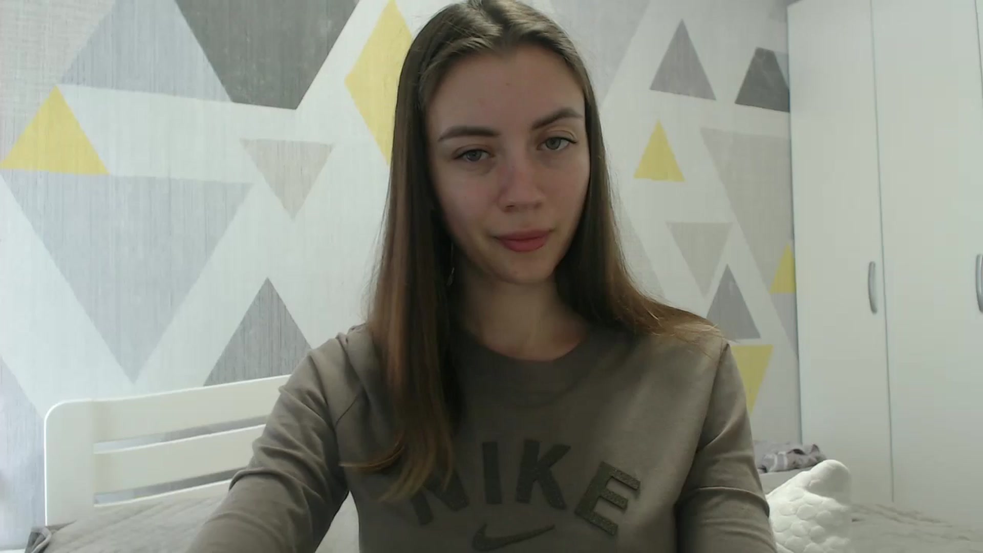 Gallery image thumbnail from Sulfate0's myfreecams stream on, 04/17/2026, 09:57 image 5 of 20