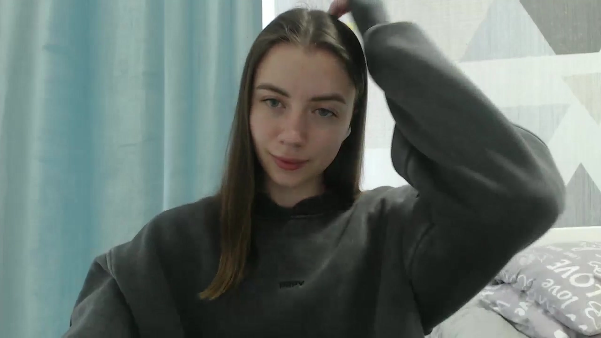 Gallery image thumbnail from Sulfate0's myfreecams stream on, 04/22/2026, 10:34 image 14 of 20