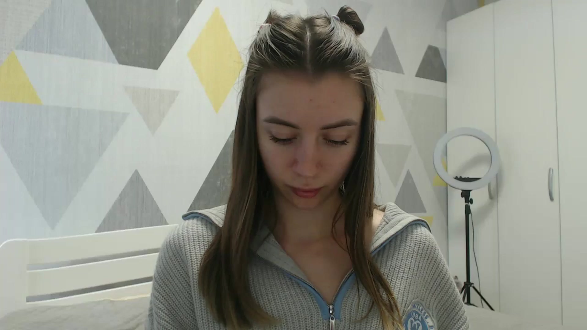 Gallery image thumbnail from Sulfate0's myfreecams stream on, 04/23/2026, 08:00 image 18 of 20