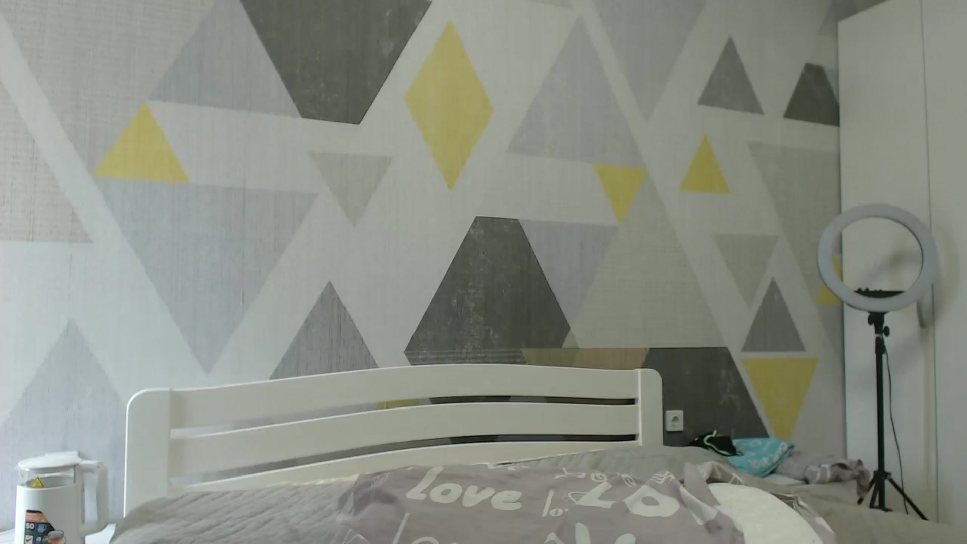 Gallery image thumbnail from Sulfate0's myfreecams stream on, 04/23/2026, 10:27 image 15 of 20