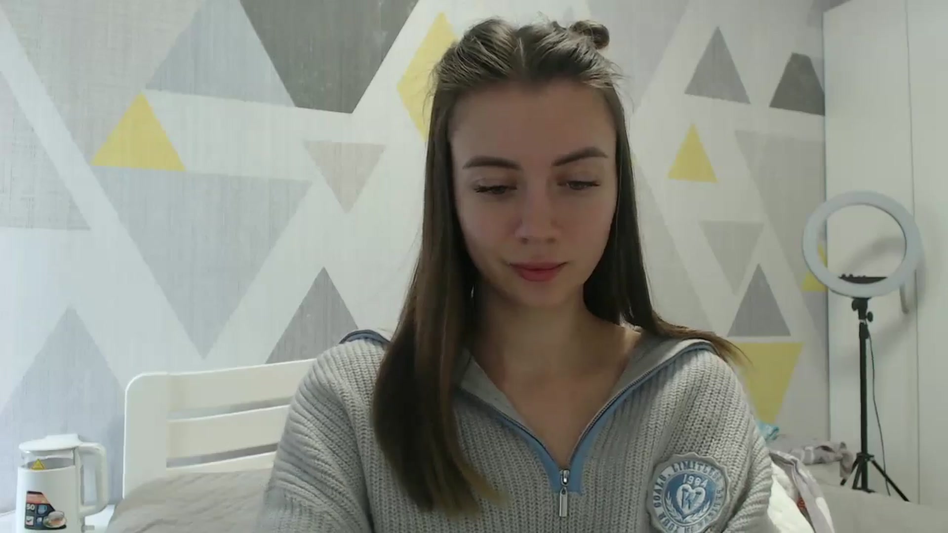 Gallery image thumbnail from Sulfate0's myfreecams stream on, 04/23/2026, 10:27 image 9 of 20