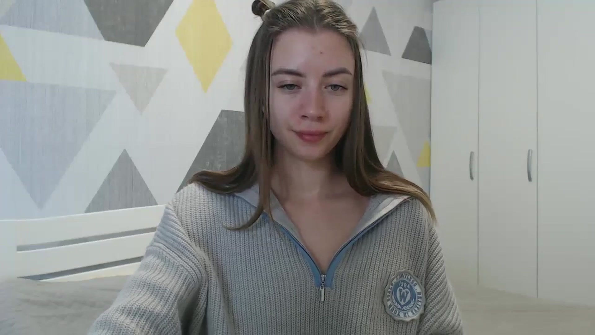 Gallery image thumbnail from Sulfate0's myfreecams stream on, 04/28/2026, 09:00 image 6 of 20