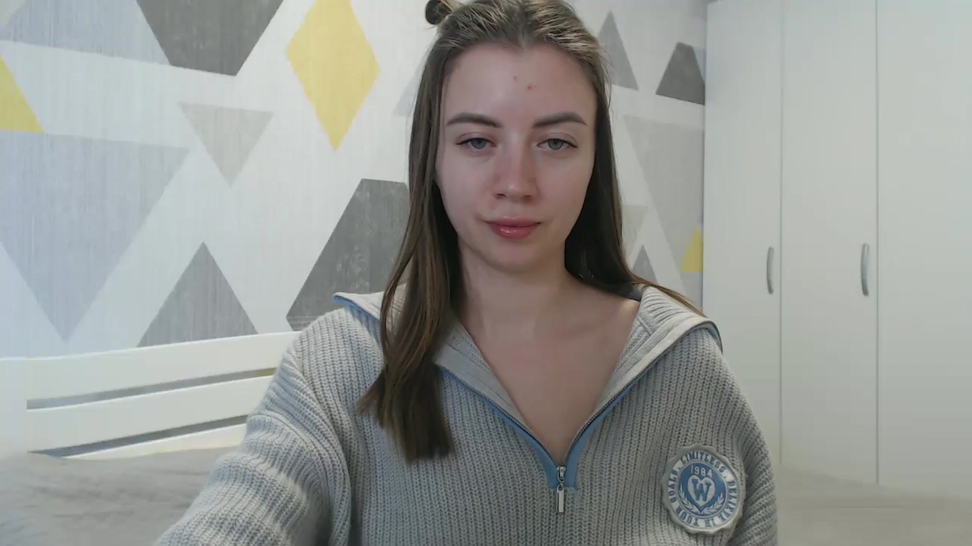 Gallery image thumbnail from Sulfate0's myfreecams stream on, 04/28/2026, 09:00 image 18 of 20