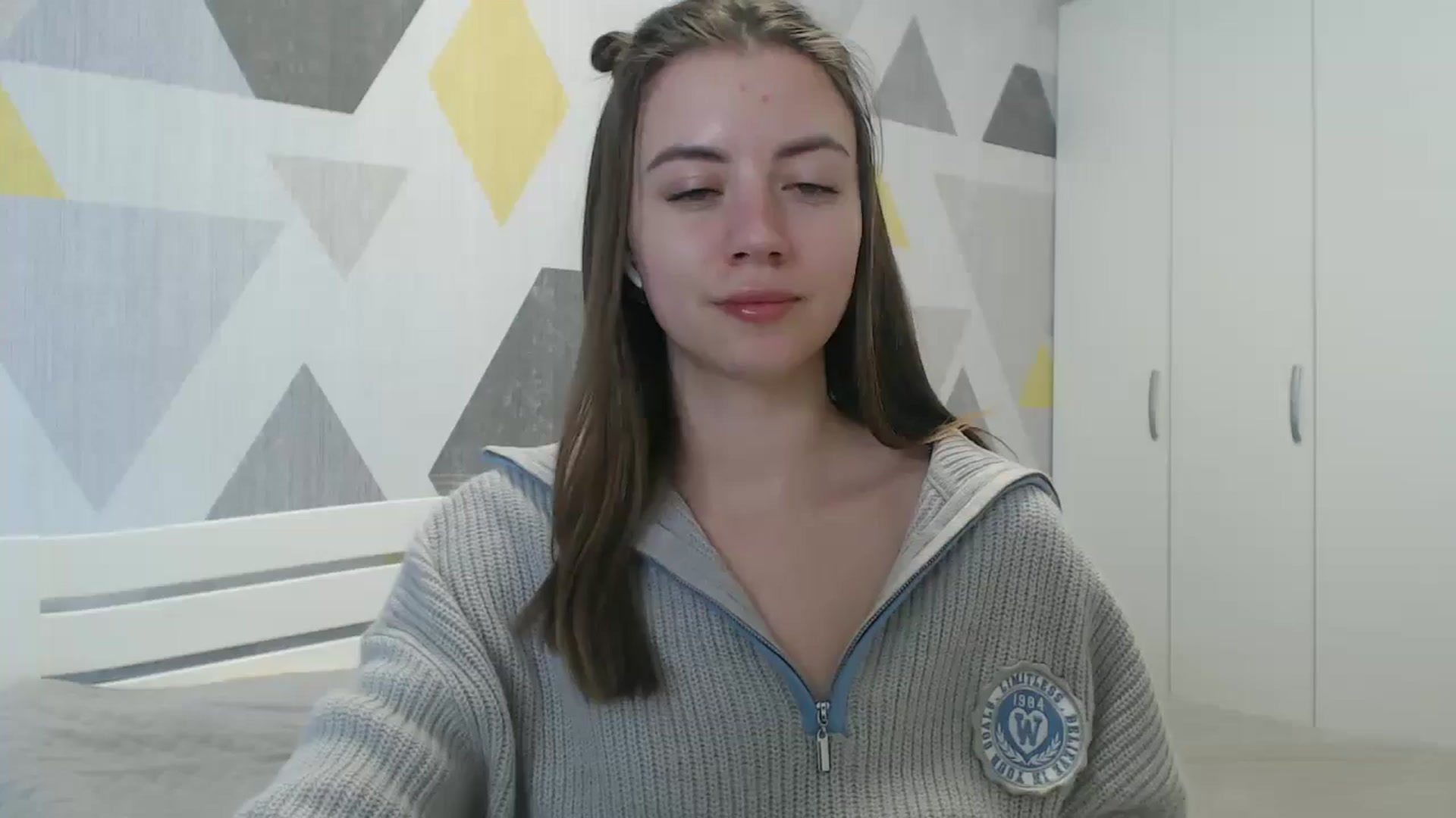 Gallery image thumbnail from Sulfate0's myfreecams stream on, 04/28/2026, 09:00 image 16 of 20