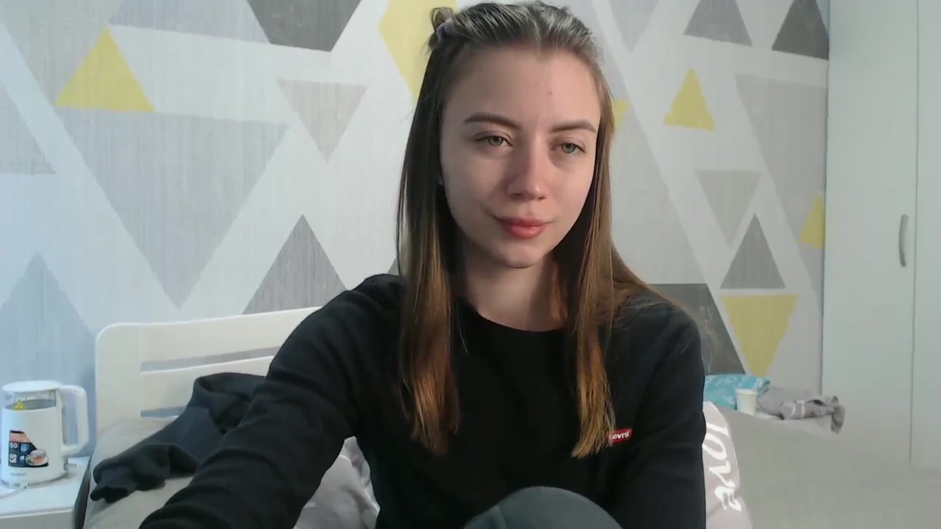 Gallery image thumbnail from Sulfate0's myfreecams stream on, 04/29/2026, 08:02 image 3 of 20