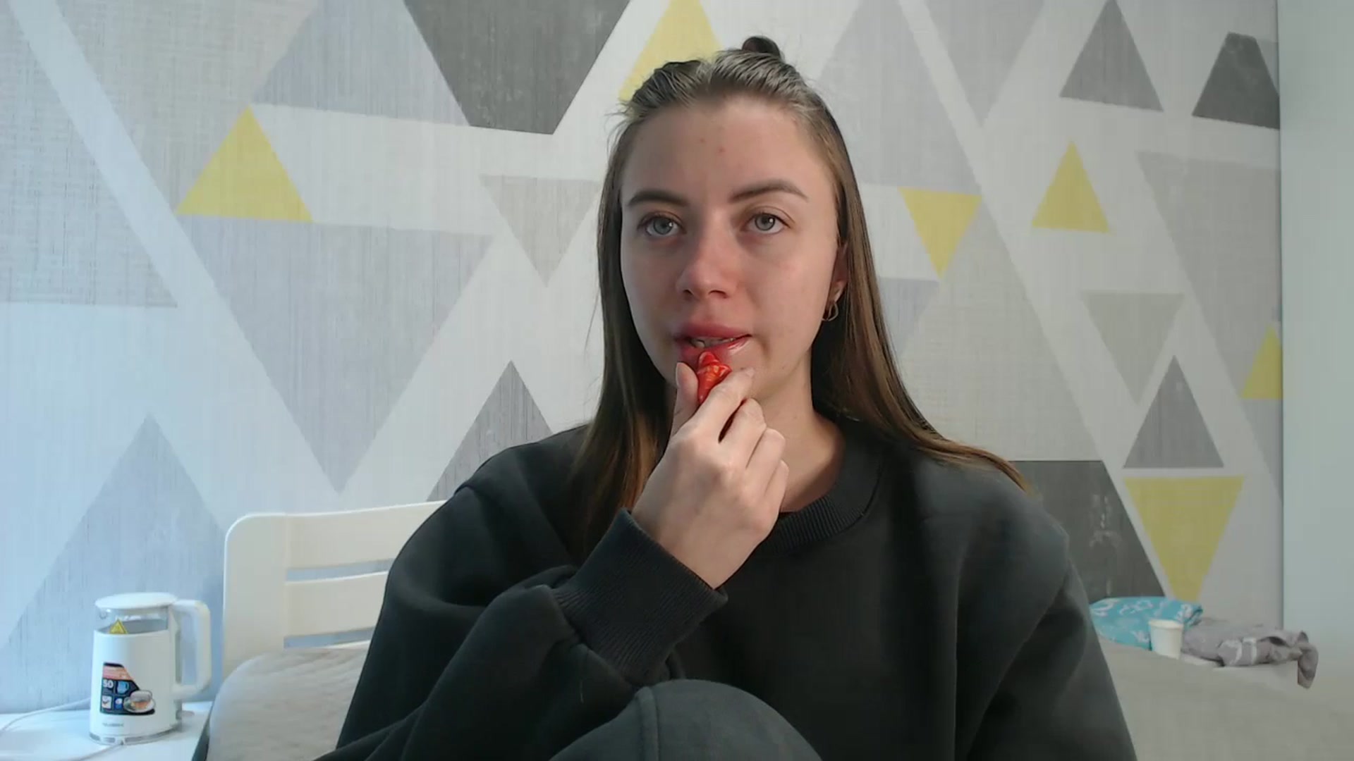Gallery image thumbnail from Sulfate0's myfreecams stream on, 04/29/2026, 08:59 image 16 of 20