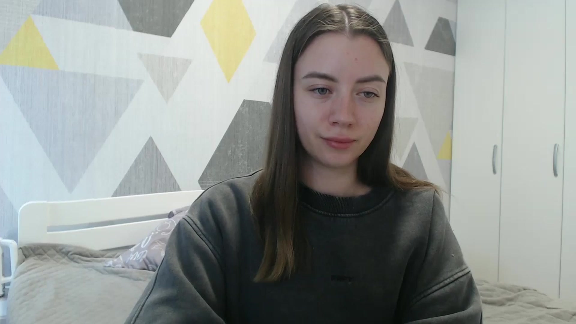 Gallery image thumbnail from Sulfate0's myfreecams stream on, 05/01/2026, 09:59 image 14 of 20