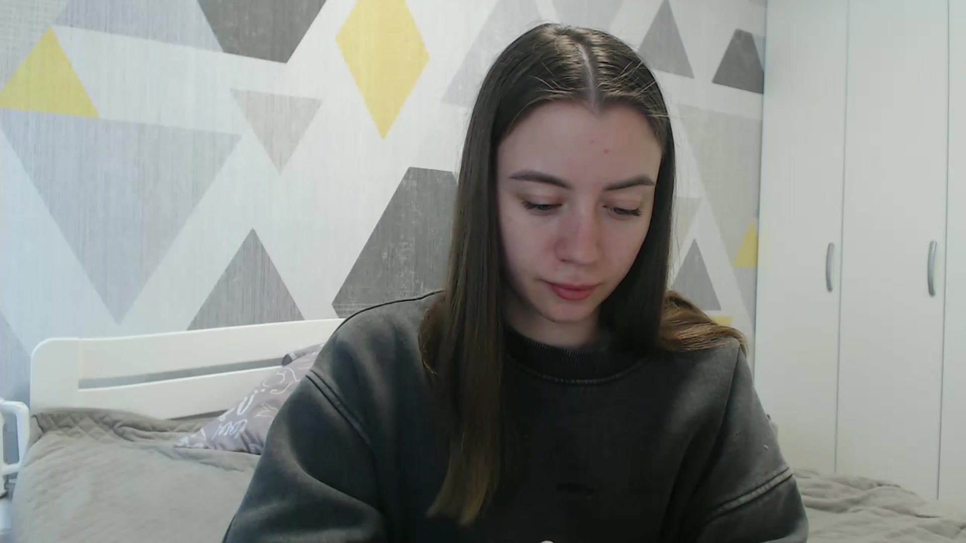 Gallery image thumbnail from Sulfate0's myfreecams stream on, 05/01/2026, 09:59 image 19 of 20