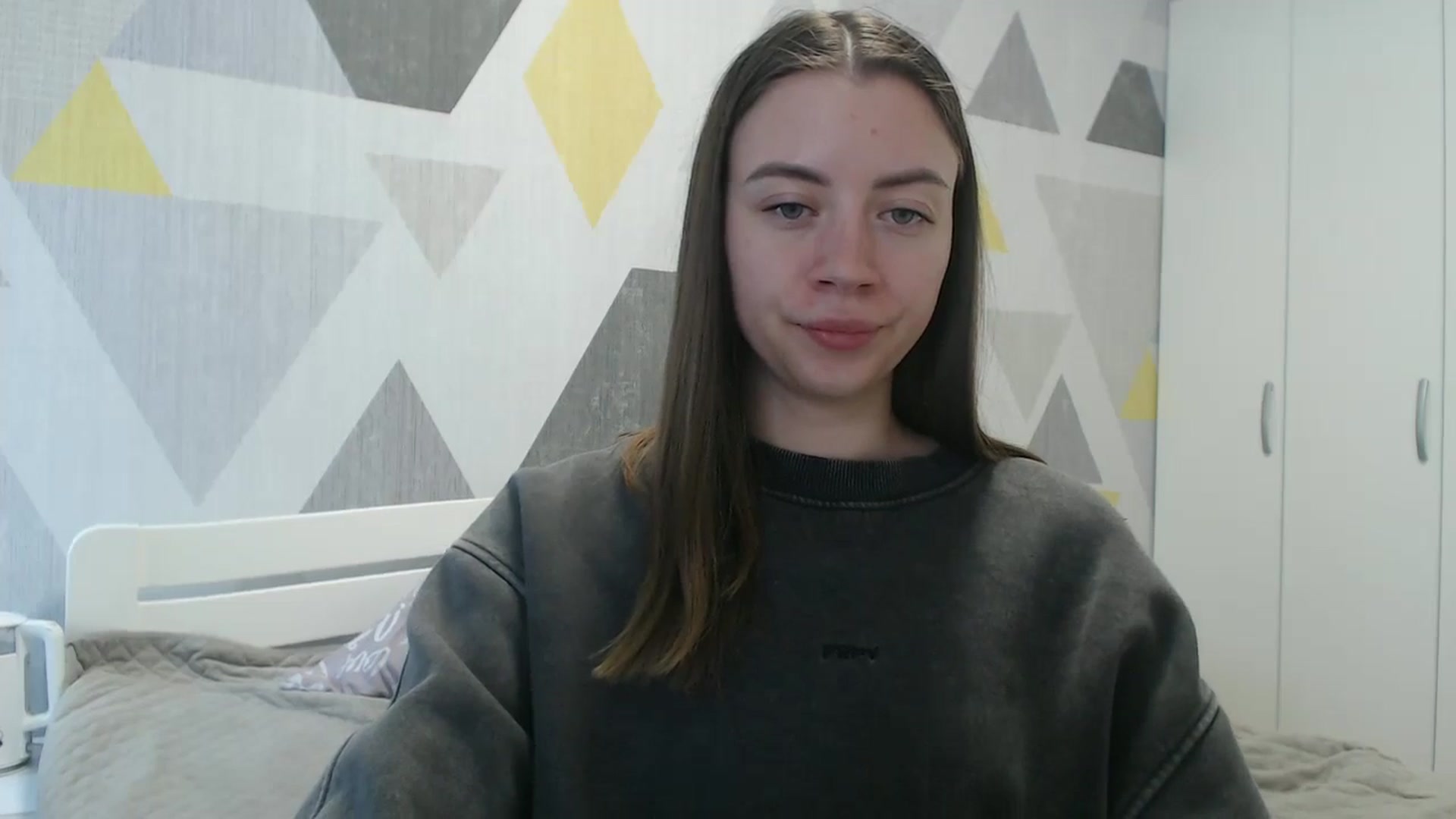 Gallery image thumbnail from Sulfate0's myfreecams stream on, 05/01/2026, 11:09 image 11 of 20