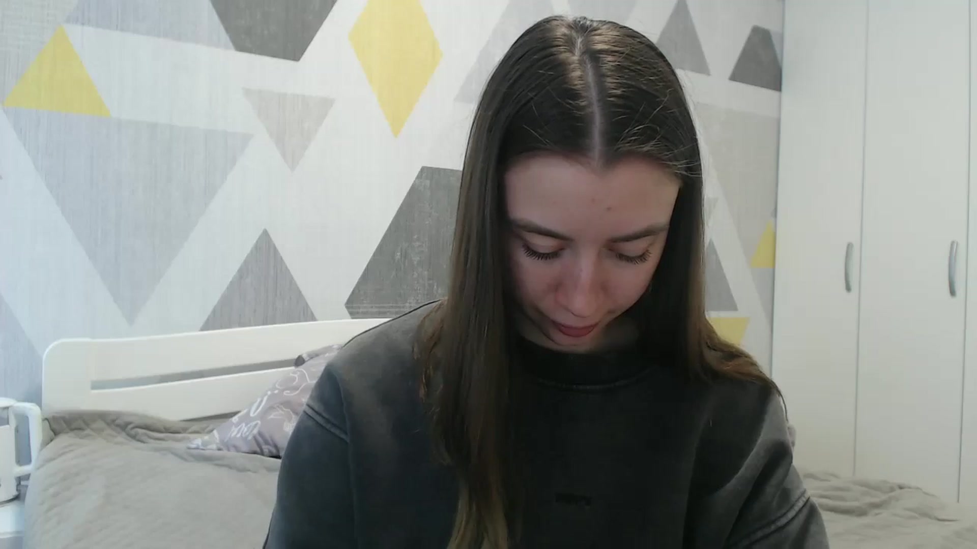 Gallery image thumbnail from Sulfate0's myfreecams stream on, 05/01/2026, 11:09 image 5 of 20