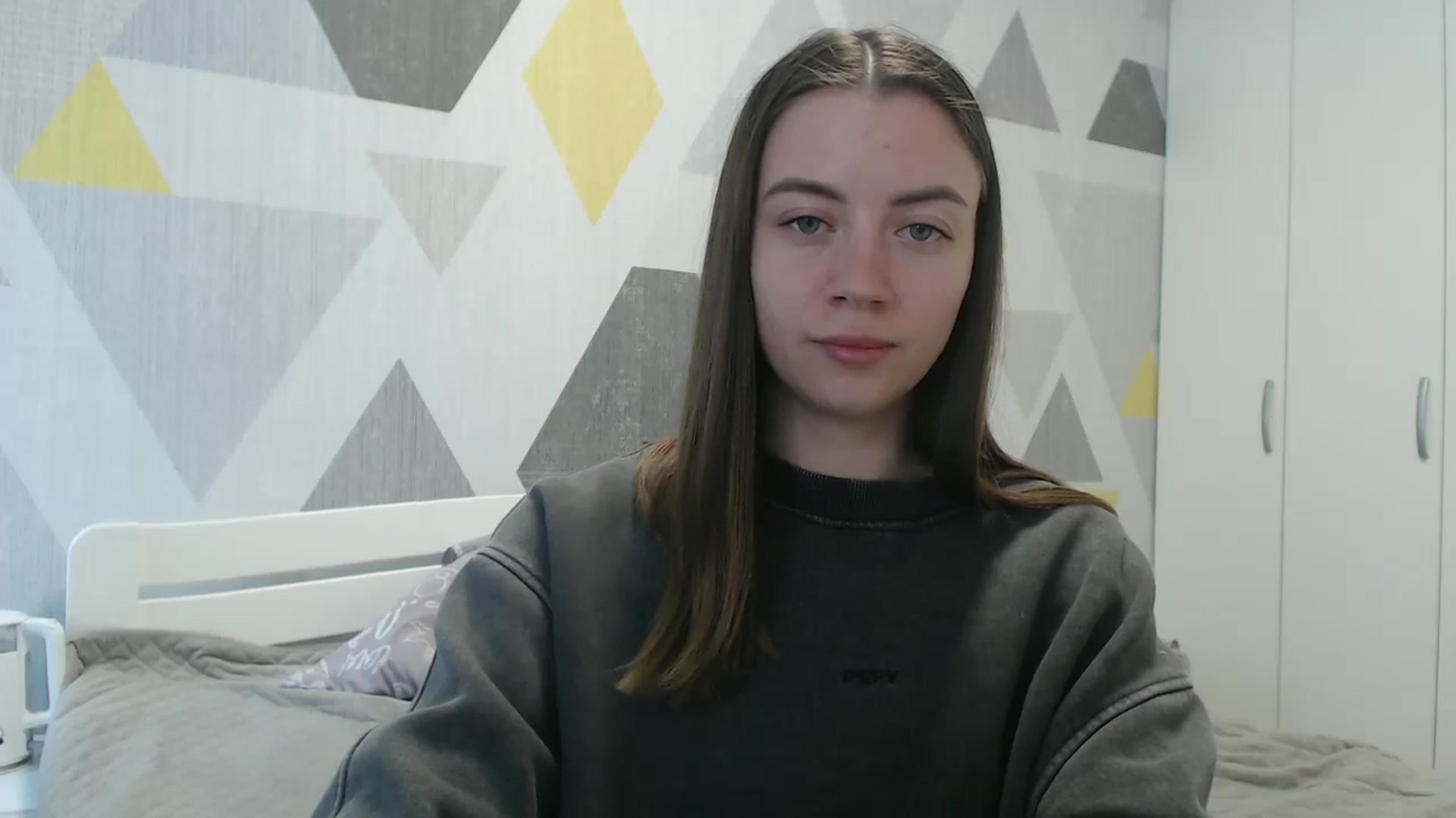Gallery image thumbnail from Sulfate0's myfreecams stream on, 05/01/2026, 11:09 image 14 of 20