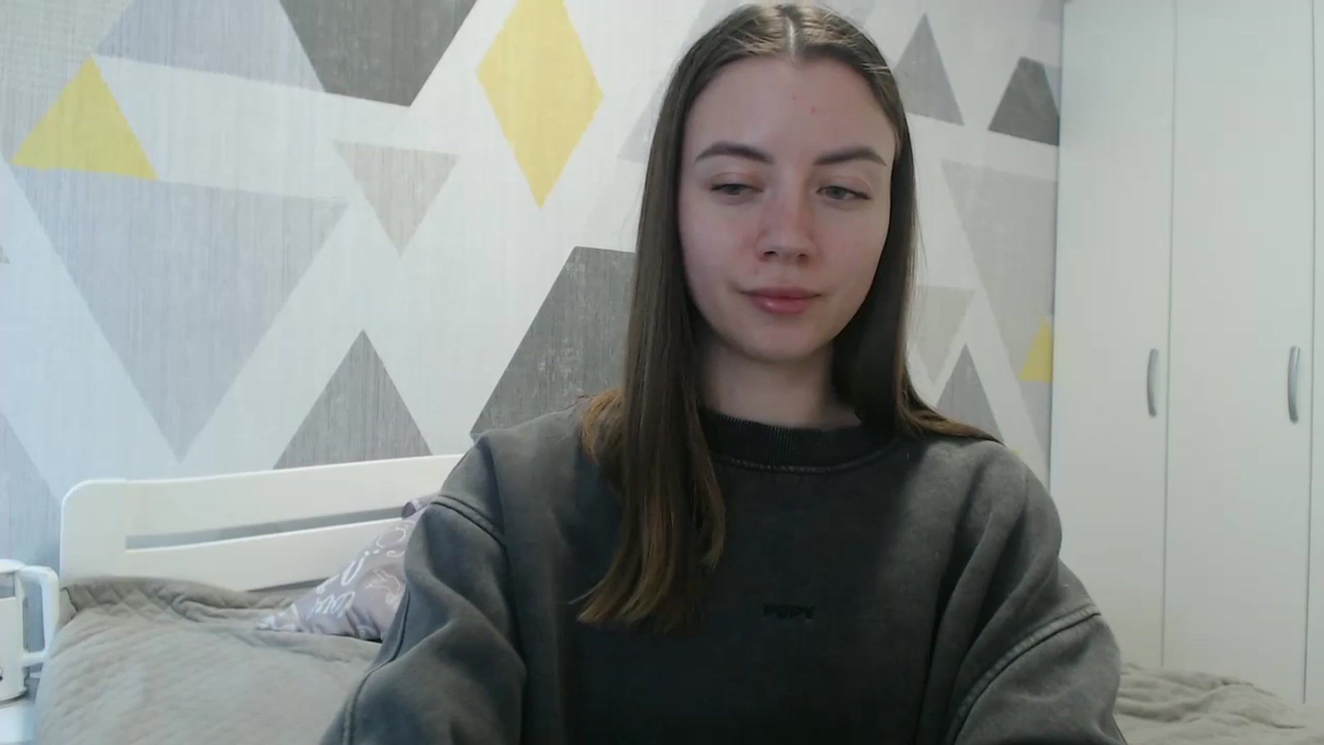 Gallery image thumbnail from Sulfate0's myfreecams stream on, 05/01/2026, 11:09 image 12 of 20