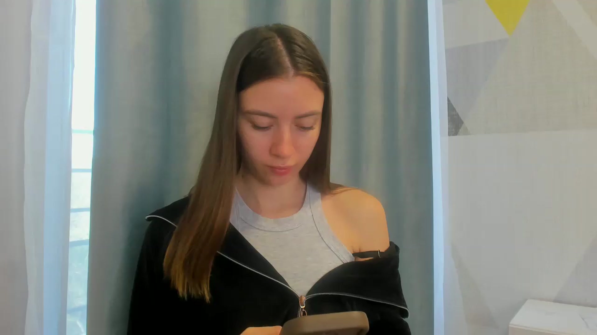 Gallery image thumbnail from Sulfate0's myfreecams stream on, 05/04/2026, 07:26 image 13 of 20
