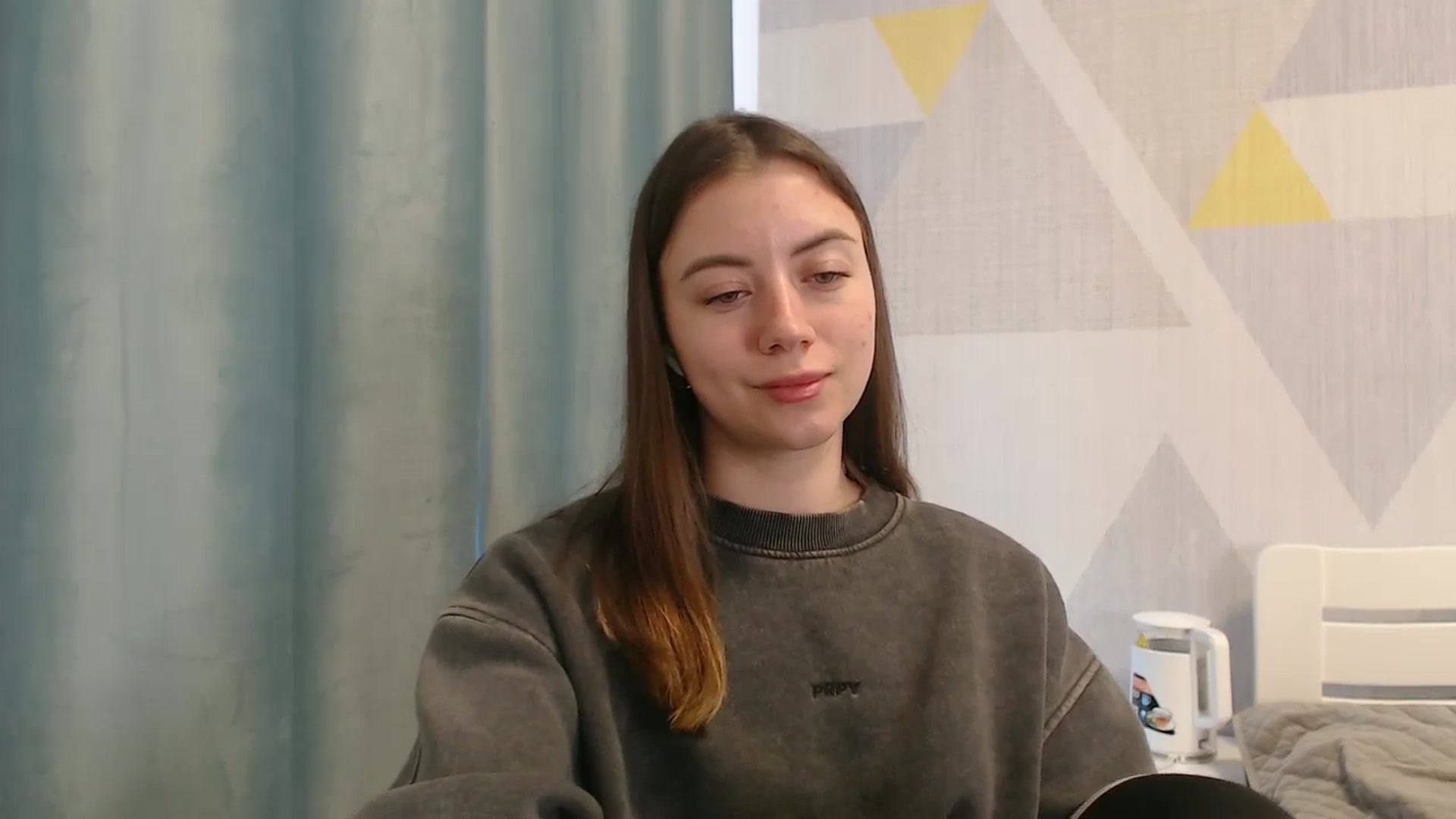 Gallery image thumbnail from Sulfate0's myfreecams stream on, 05/05/2026, 08:25 image 15 of 20
