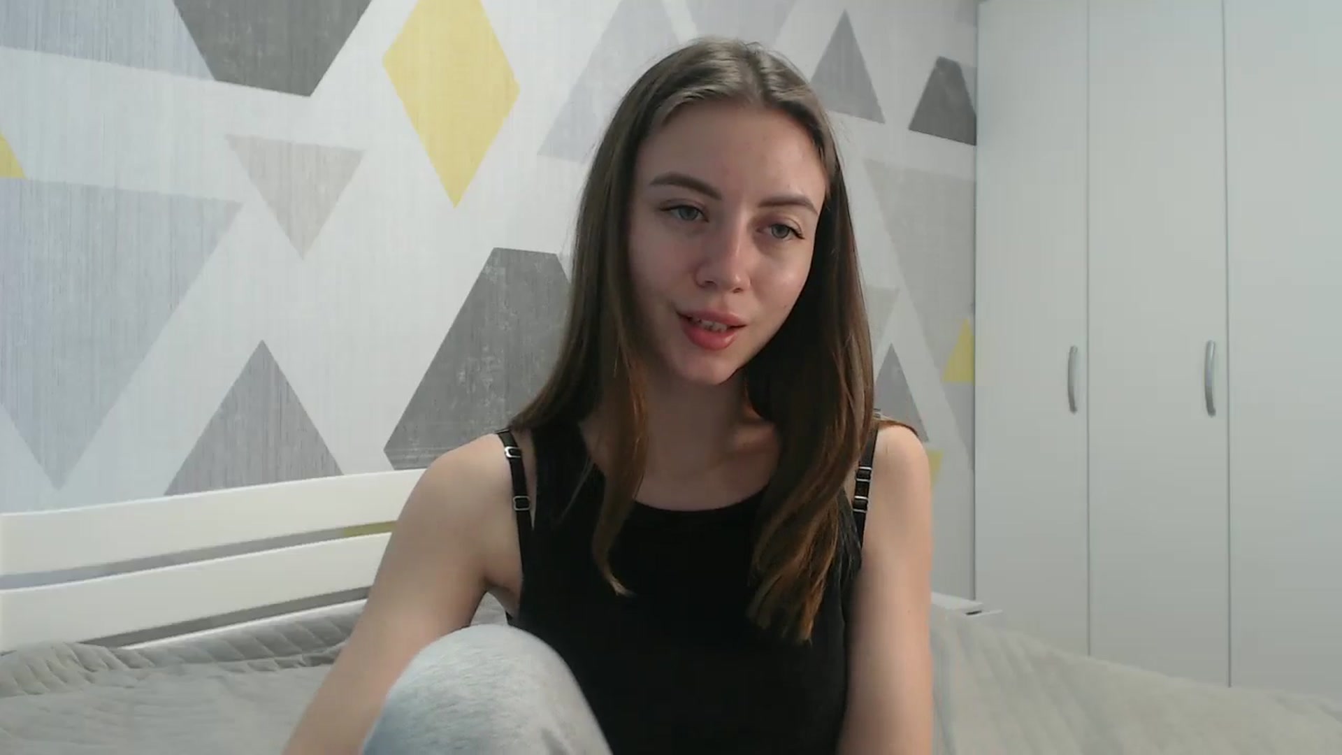 Gallery image thumbnail from Sulfate0's myfreecams stream on, 05/07/2026, 09:08 image 17 of 20