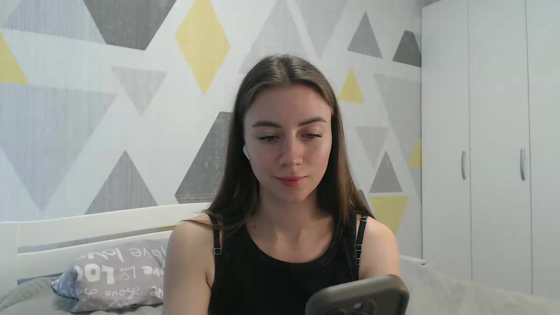 Gallery image thumbnail from Sulfate0's myfreecams stream on, 05/07/2026, 09:39 image 19 of 20
