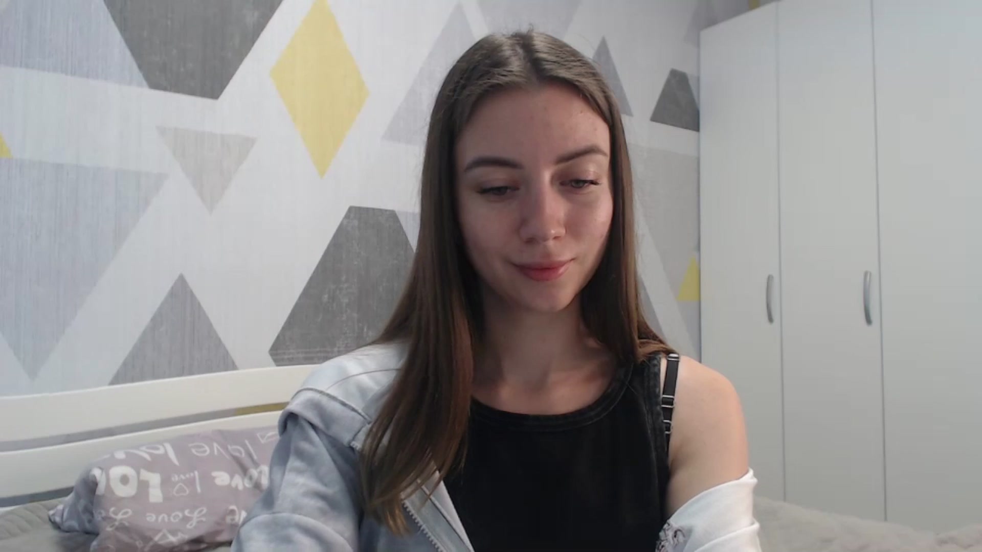 Gallery image thumbnail from Sulfate0's myfreecams stream on, 05/07/2026, 10:57 image 19 of 20
