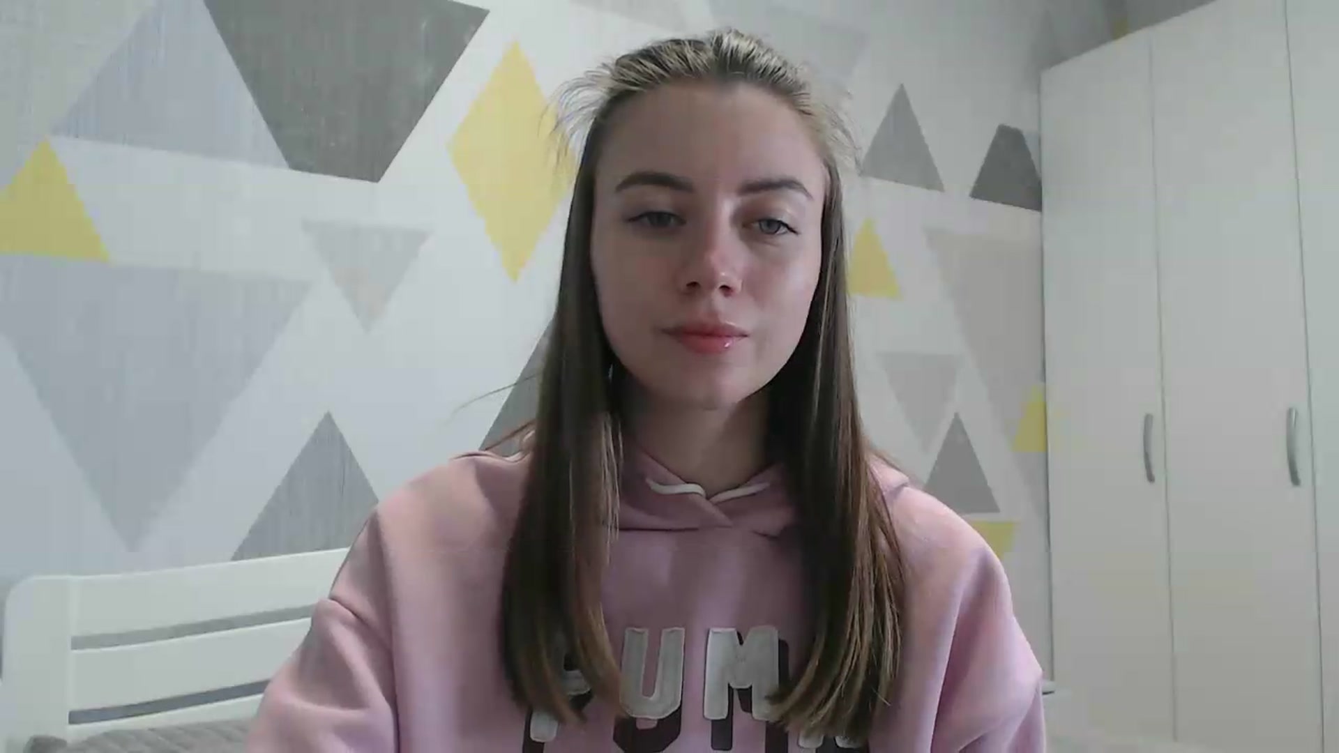 Gallery image thumbnail from Sulfate0's myfreecams stream on, 05/12/2026, 08:55 image 17 of 20