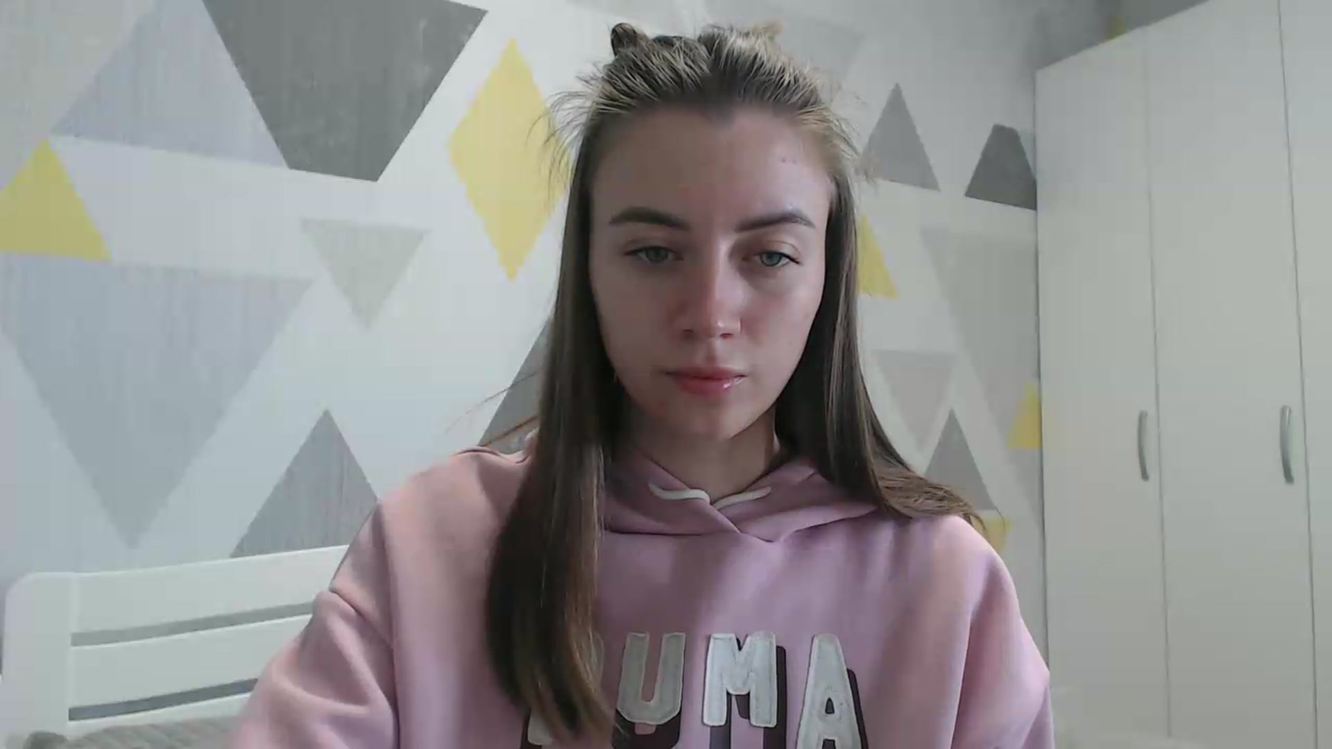 Gallery image thumbnail from Sulfate0's myfreecams stream on, 05/12/2026, 08:55 image 16 of 20