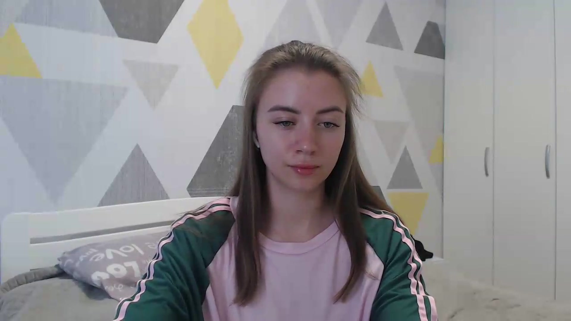 Gallery image thumbnail from Sulfate0's myfreecams stream on, 05/17/2026, 08:41 image 18 of 20