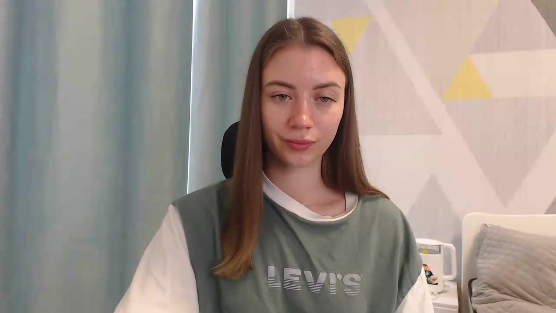 Gallery image thumbnail from Sulfate0's myfreecams stream on, 05/18/2026, 08:37 image 2 of 20