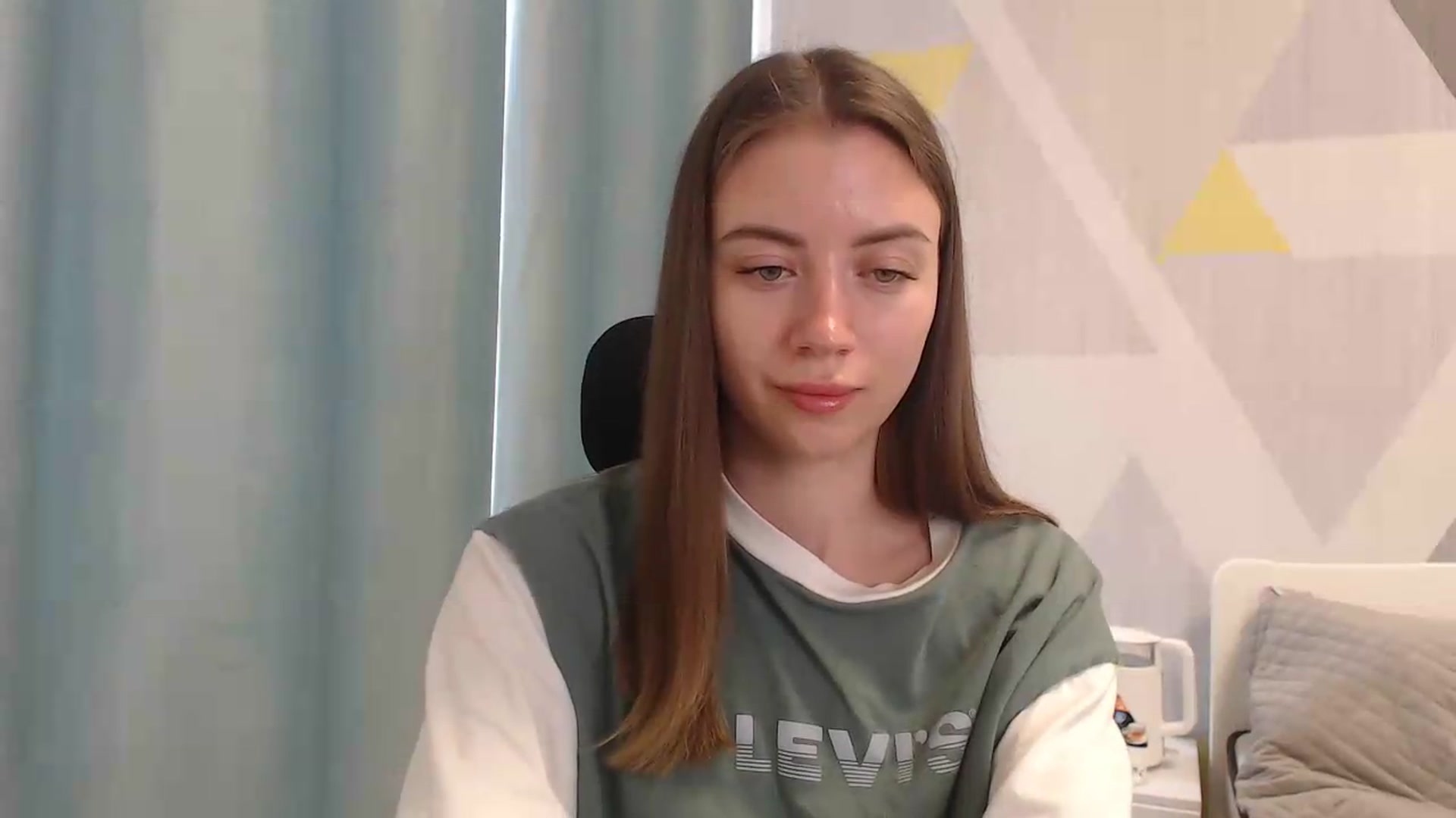 Gallery image thumbnail from Sulfate0's myfreecams stream on, 05/18/2026, 08:37 image 5 of 20