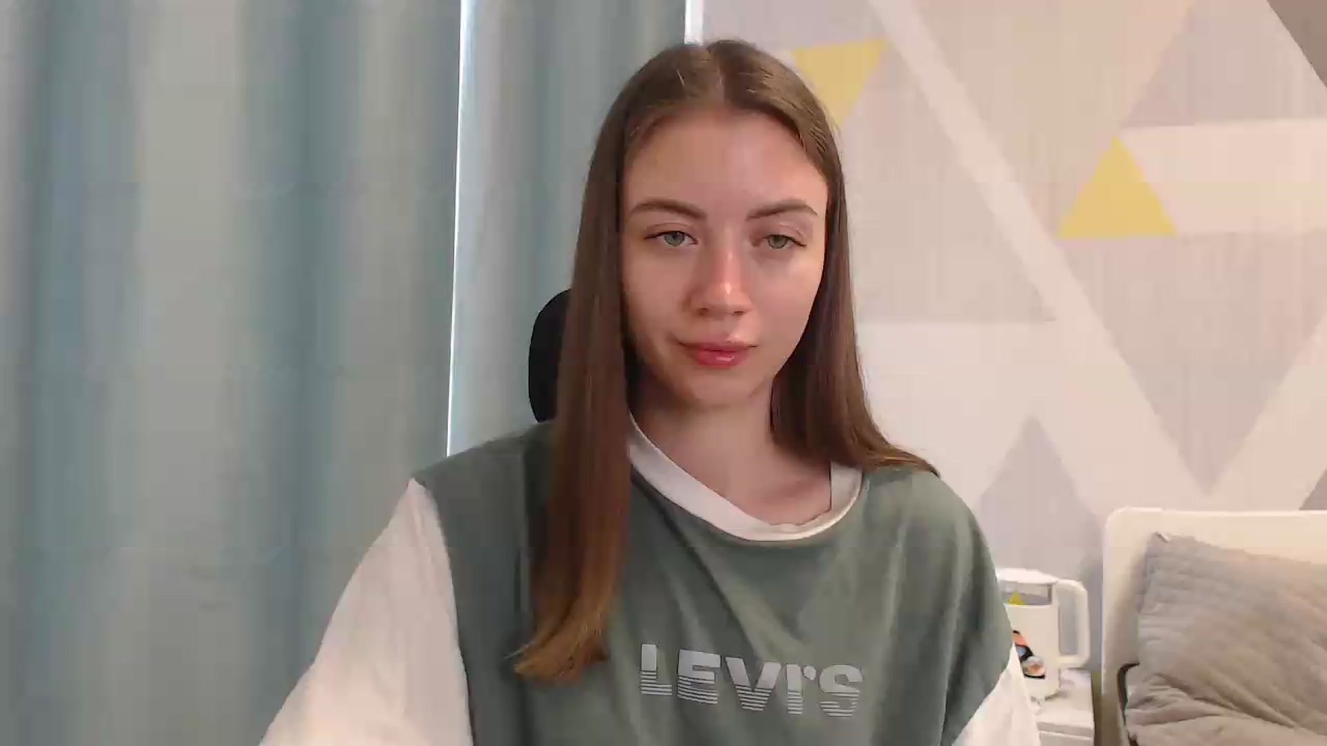 Gallery image thumbnail from Sulfate0's myfreecams stream on, 05/18/2026, 08:37 image 1 of 20