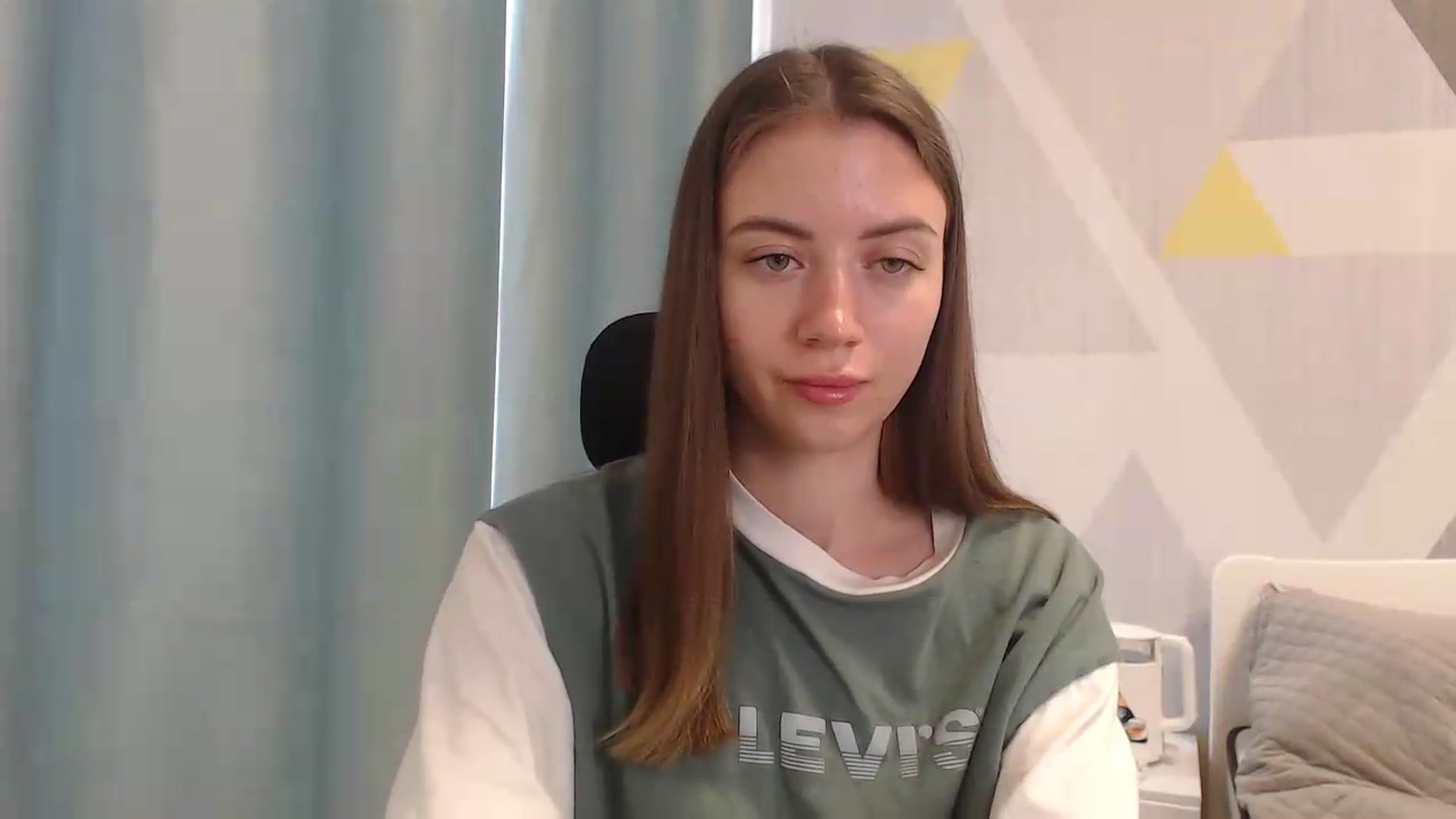 Gallery image thumbnail from Sulfate0's myfreecams stream on, 05/18/2026, 08:37 image 4 of 20