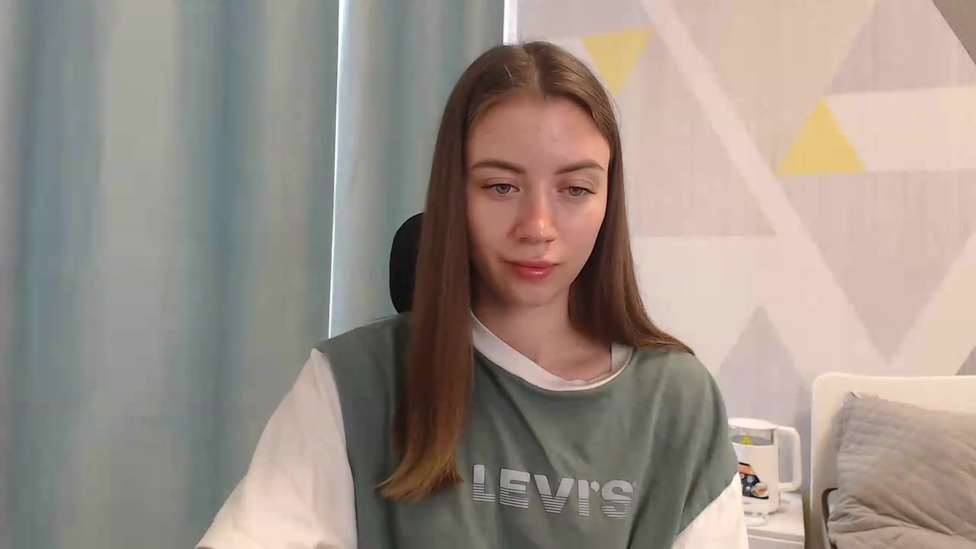 Gallery image thumbnail from Sulfate0's myfreecams stream on, 05/18/2026, 08:37 image 6 of 20